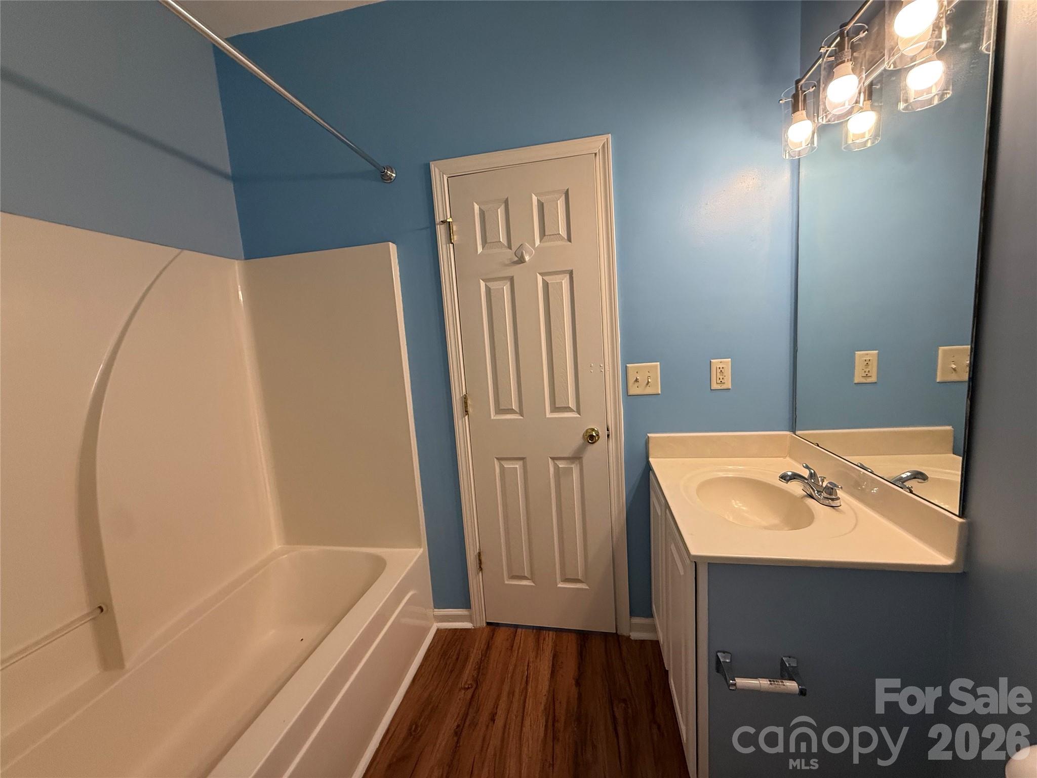 8134 Kings Creek Drive — Charlotte