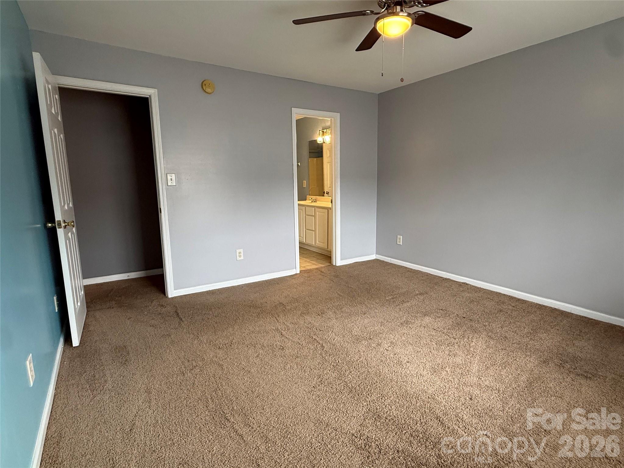 8134 Kings Creek Drive — Charlotte