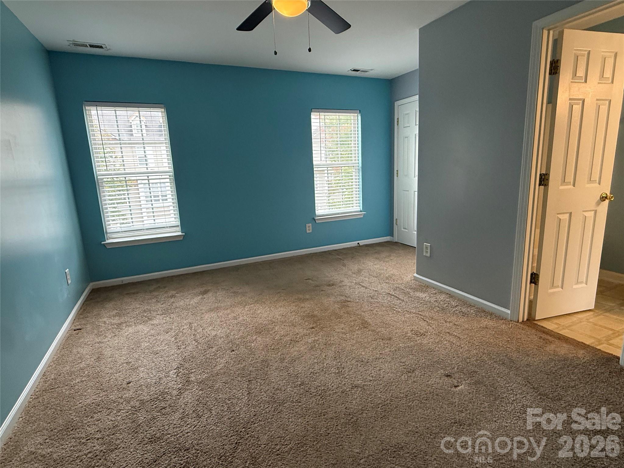 8134 Kings Creek Drive — Charlotte