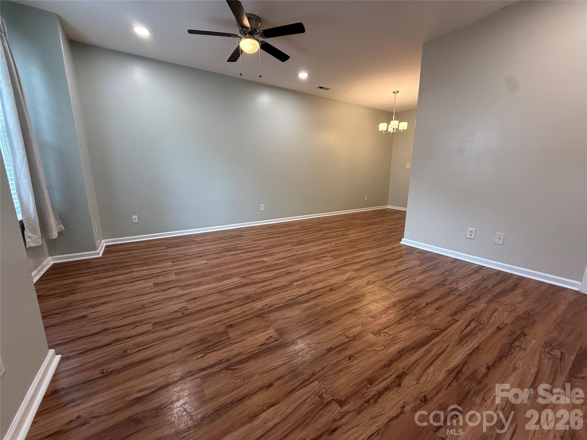 8134 Kings Creek Drive — Charlotte