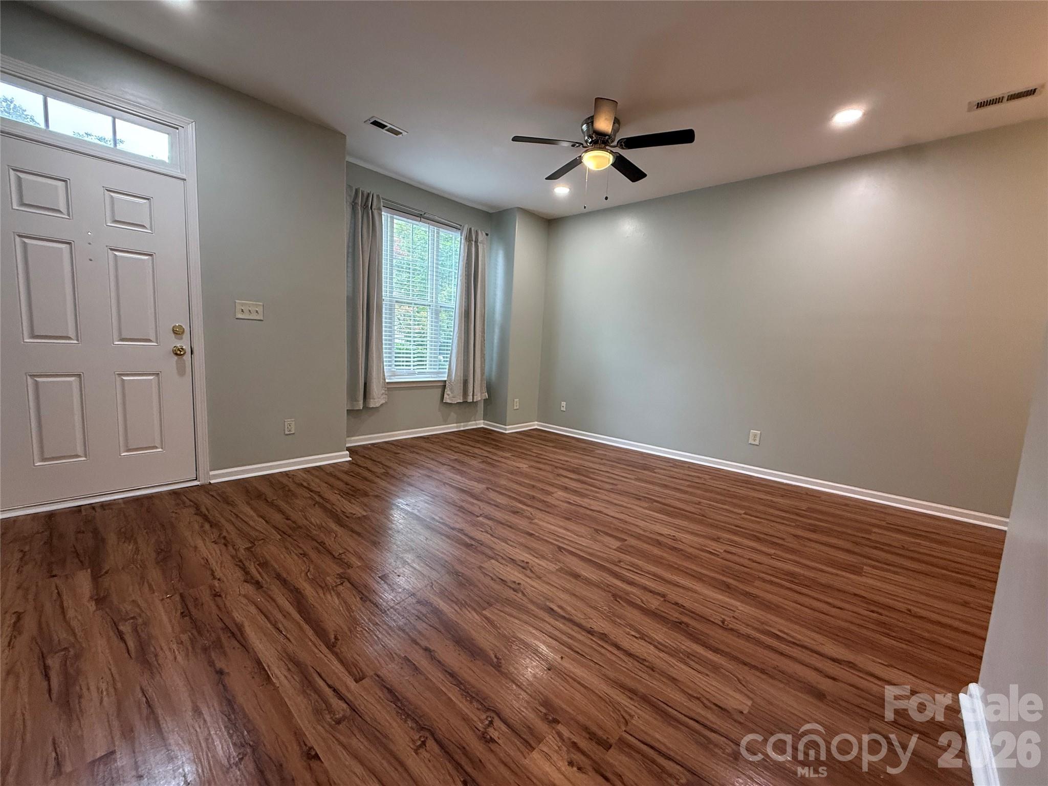 8134 Kings Creek Drive — Charlotte