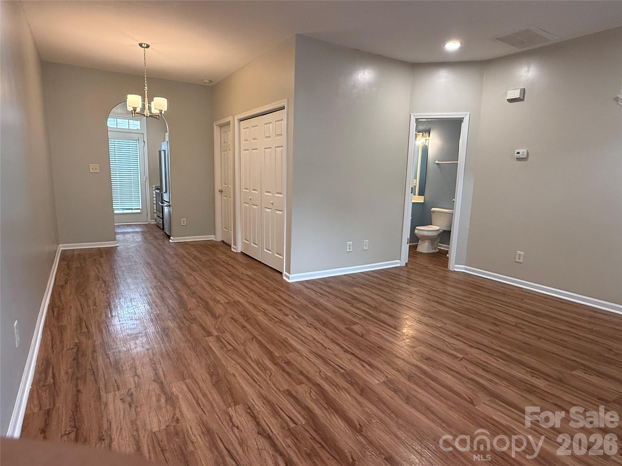 8134 Kings Creek Drive — Charlotte