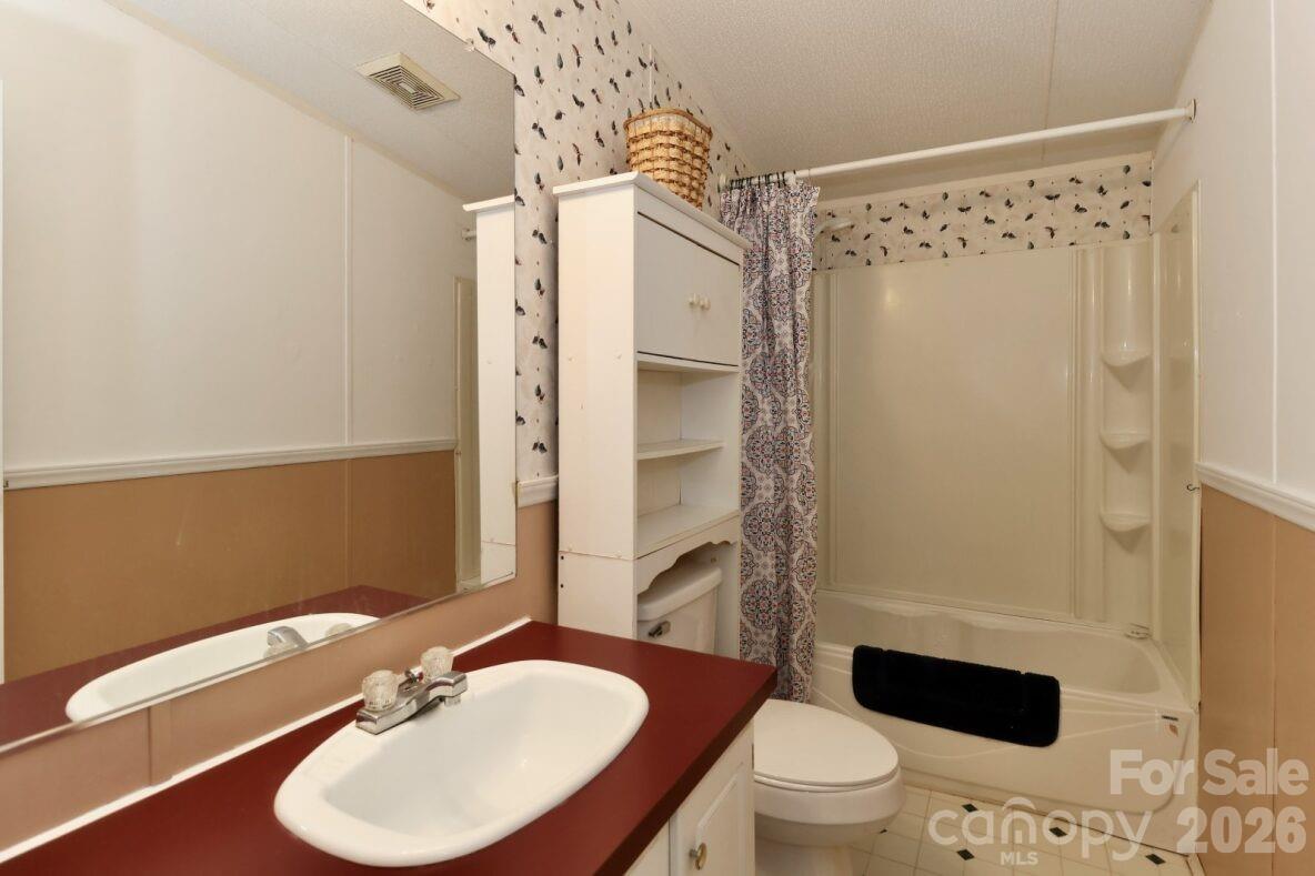 121 Fair Wind Lane — Statesville