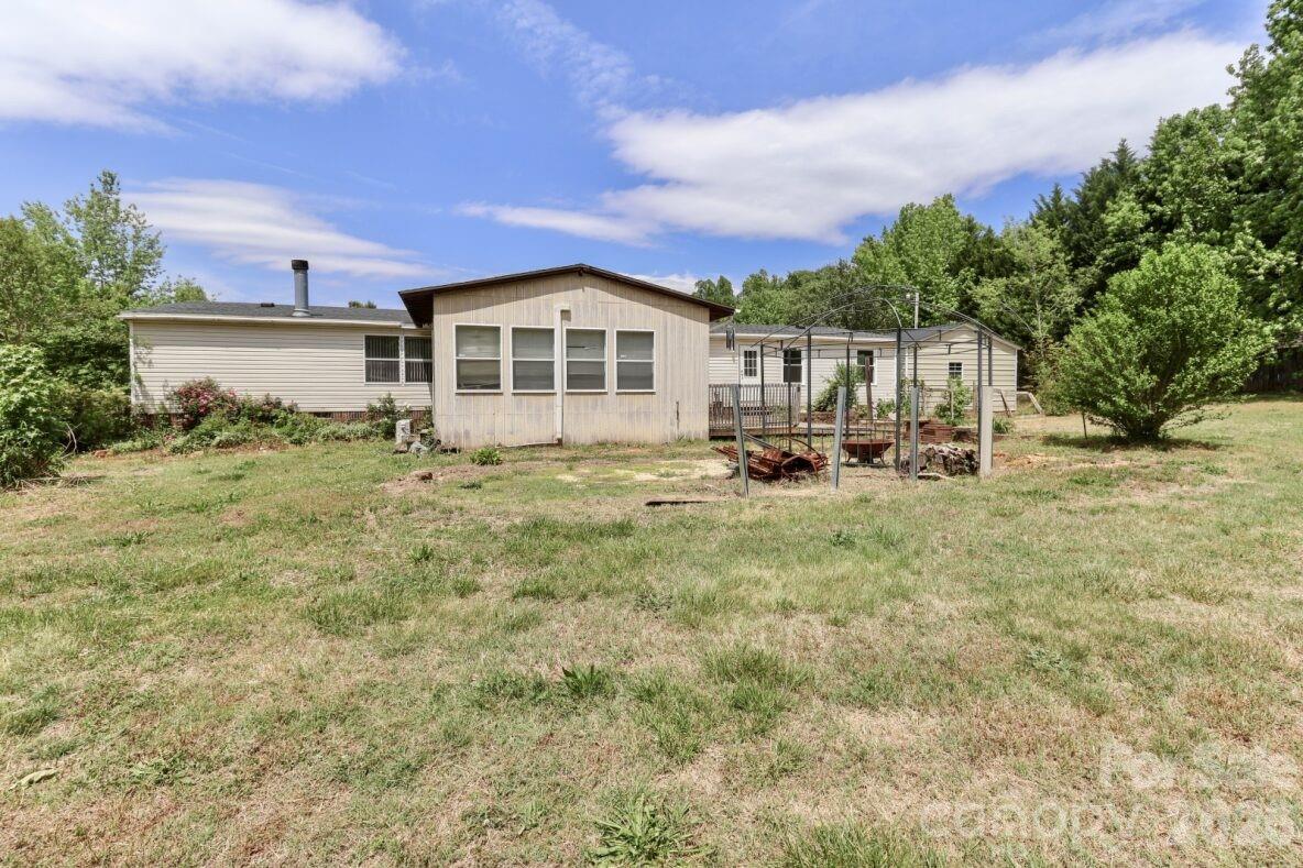 121 Fair Wind Lane — Statesville