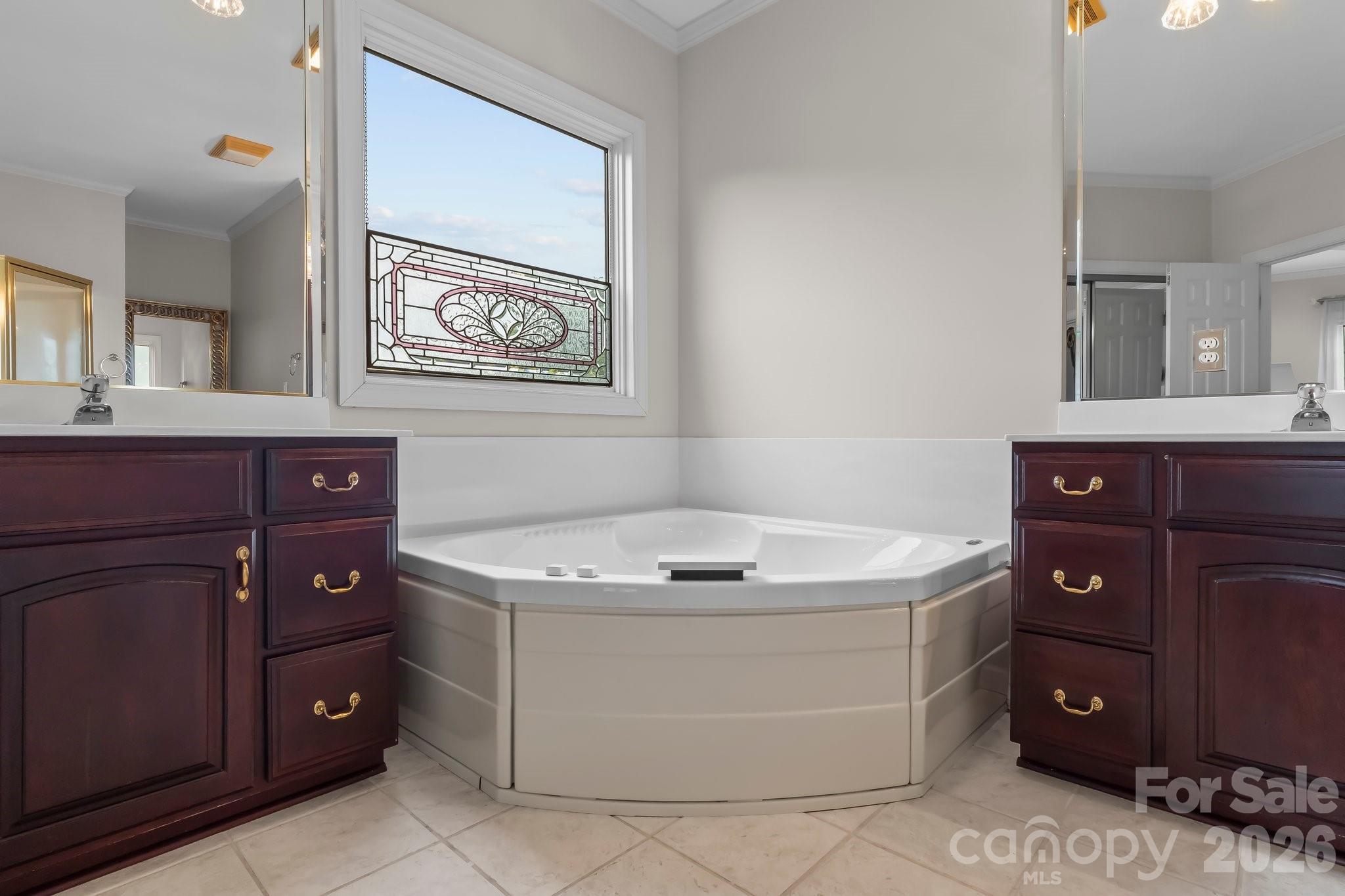 221 Windemere Isle Road — Statesville