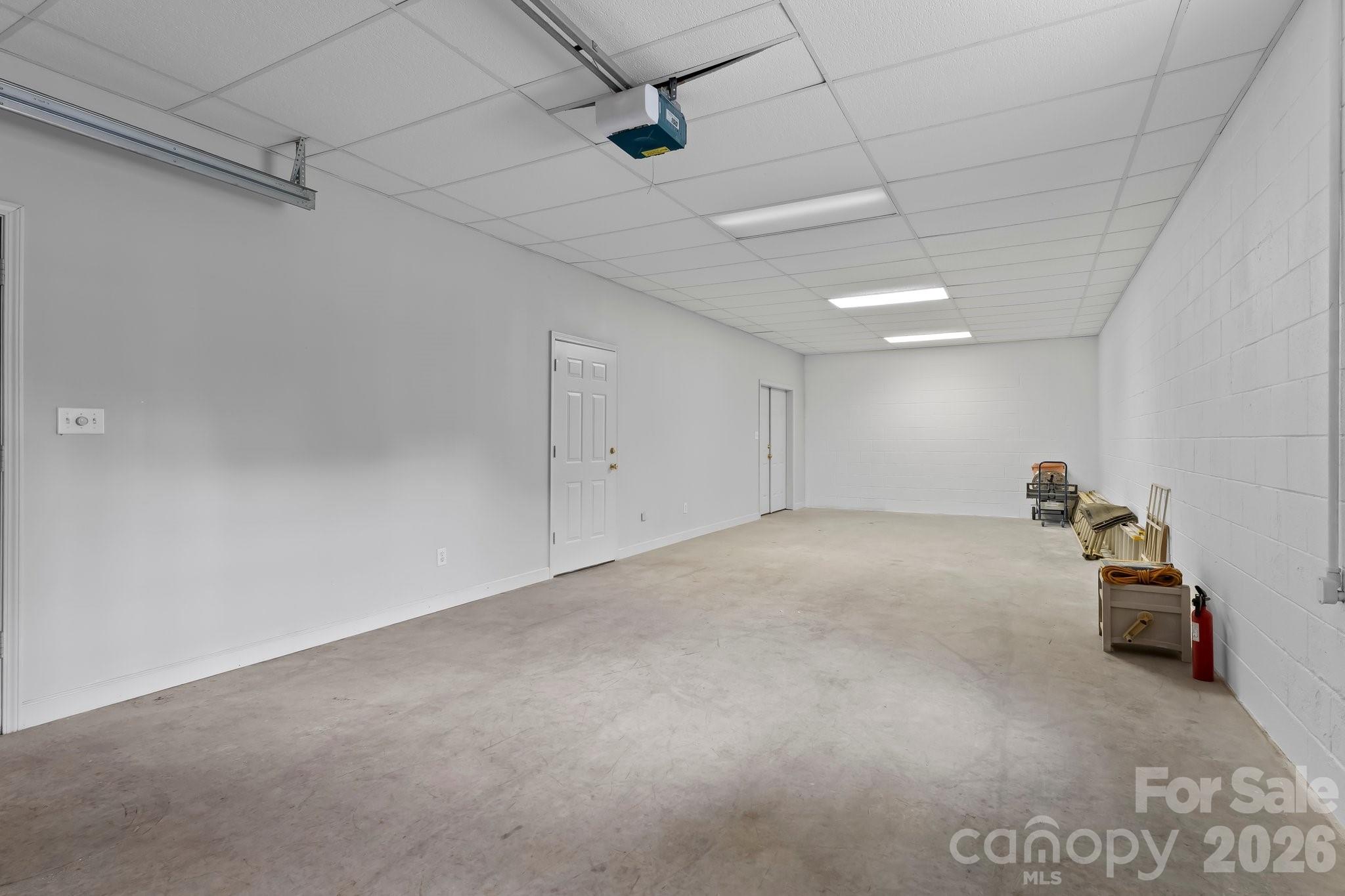 221 Windemere Isle Road — Statesville