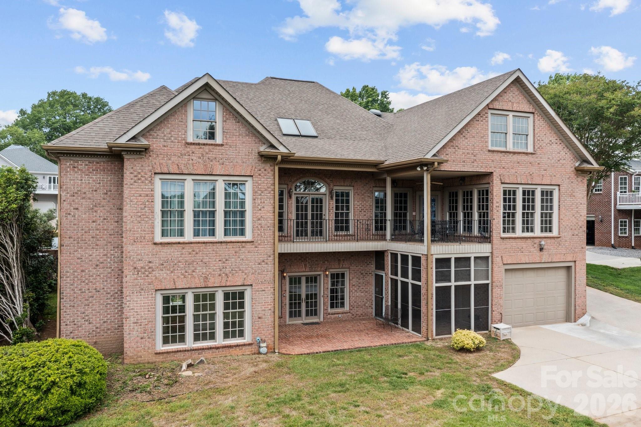 221 Windemere Isle Road — Statesville