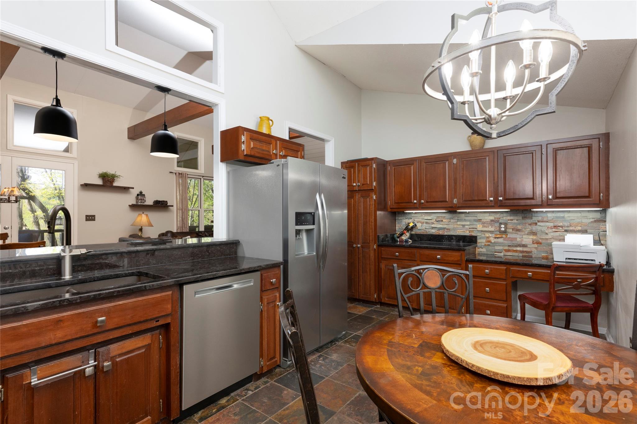 516 Cherokee Trace — Lake Toxaway