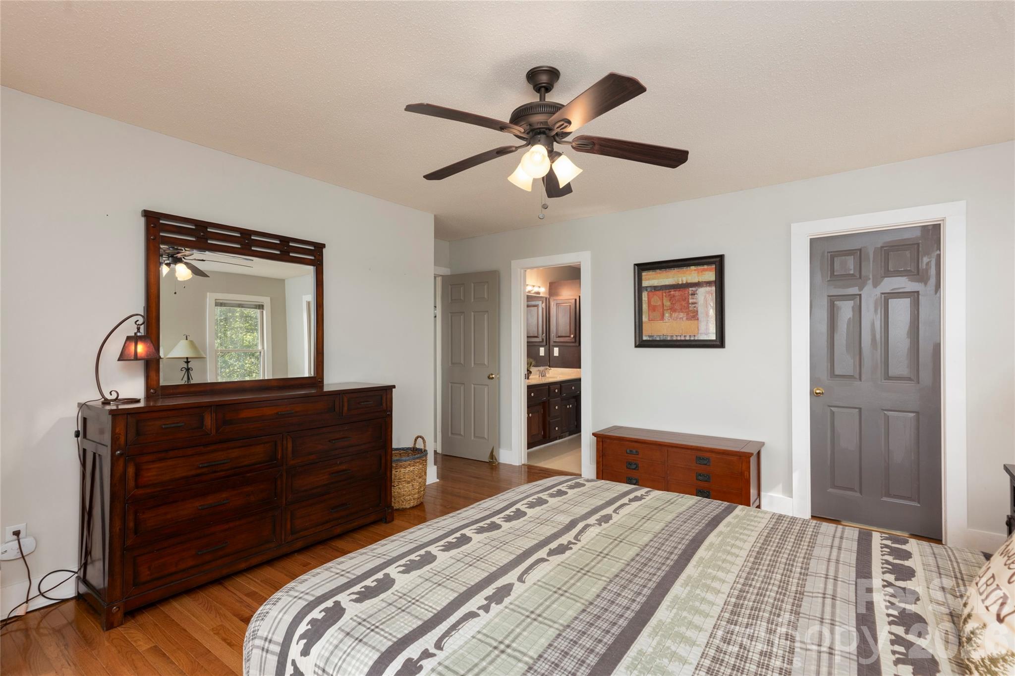 516 Cherokee Trace — Lake Toxaway