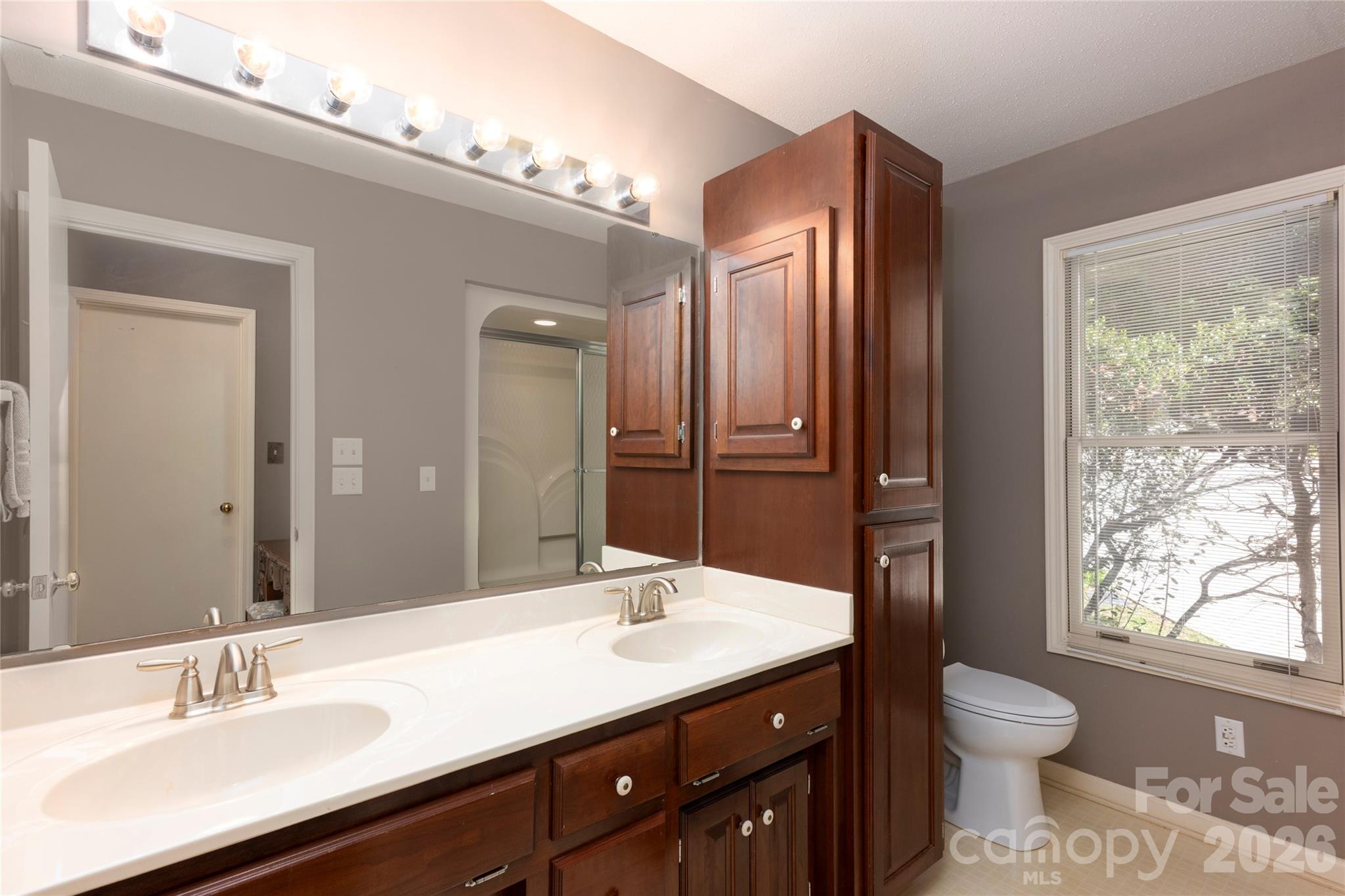 516 Cherokee Trace — Lake Toxaway