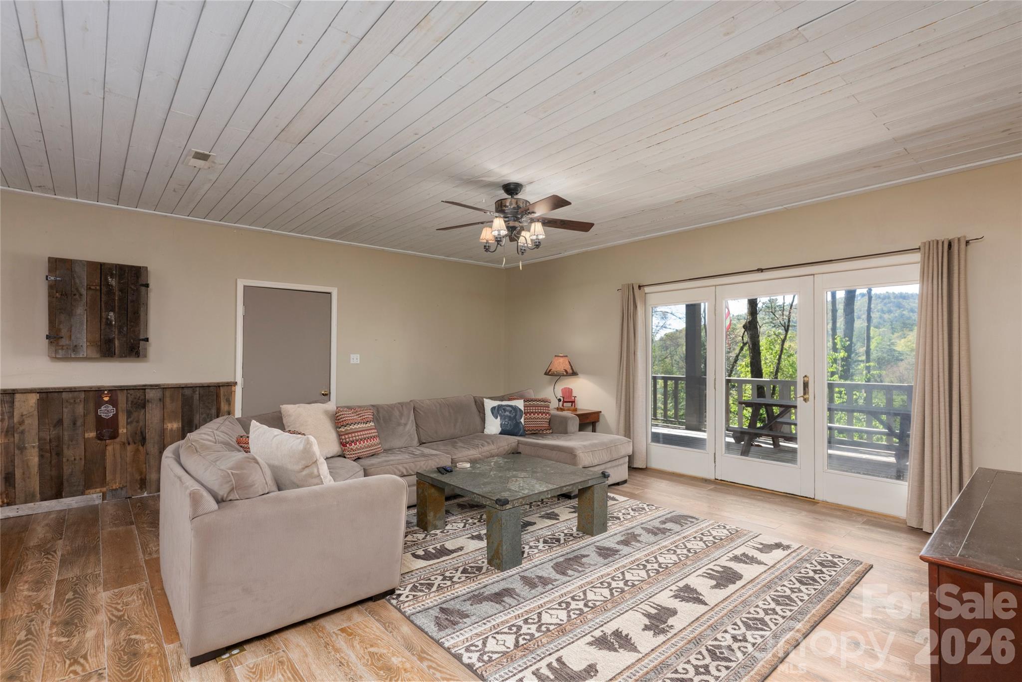 516 Cherokee Trace — Lake Toxaway
