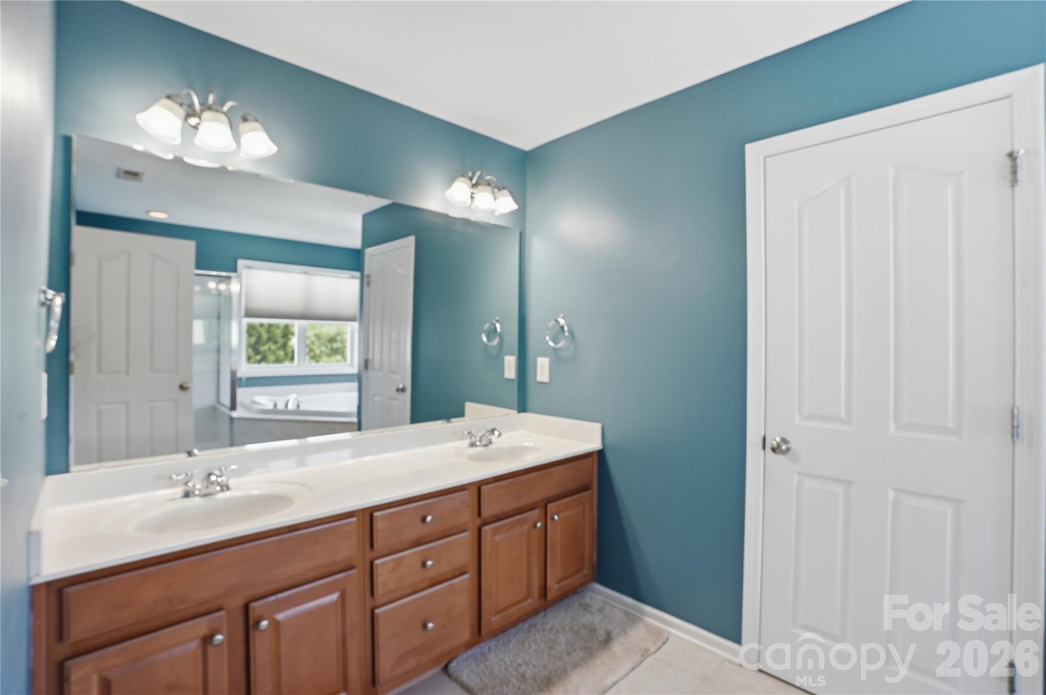 7816 Whisperingwood Drive — Harrisburg