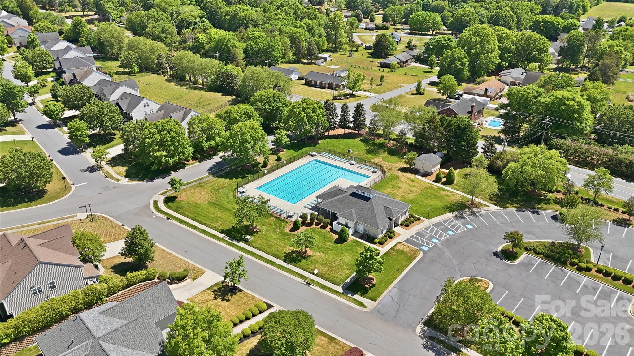 7816 Whisperingwood Drive — Harrisburg