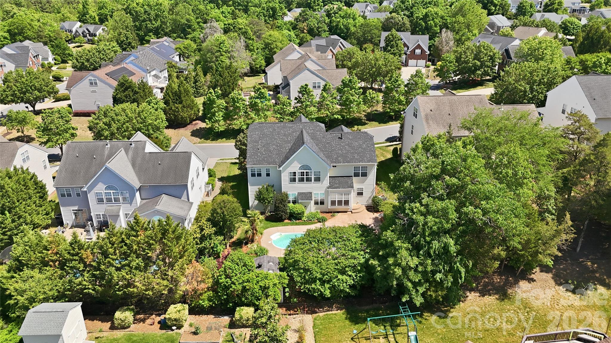 7816 Whisperingwood Drive — Harrisburg