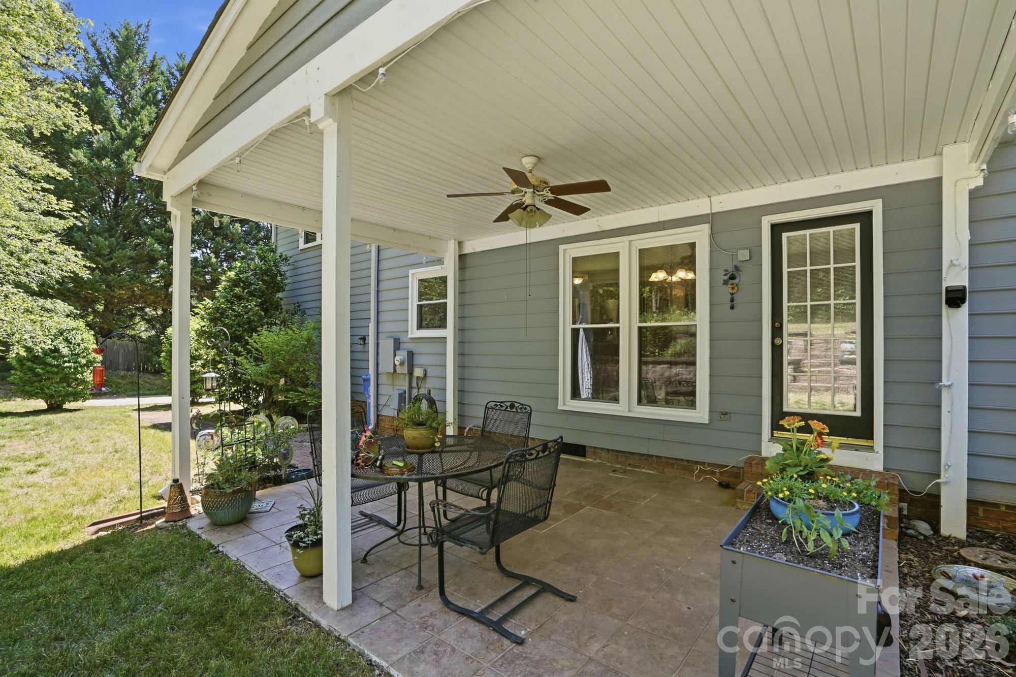269 Charter Oak Court — Mooresville