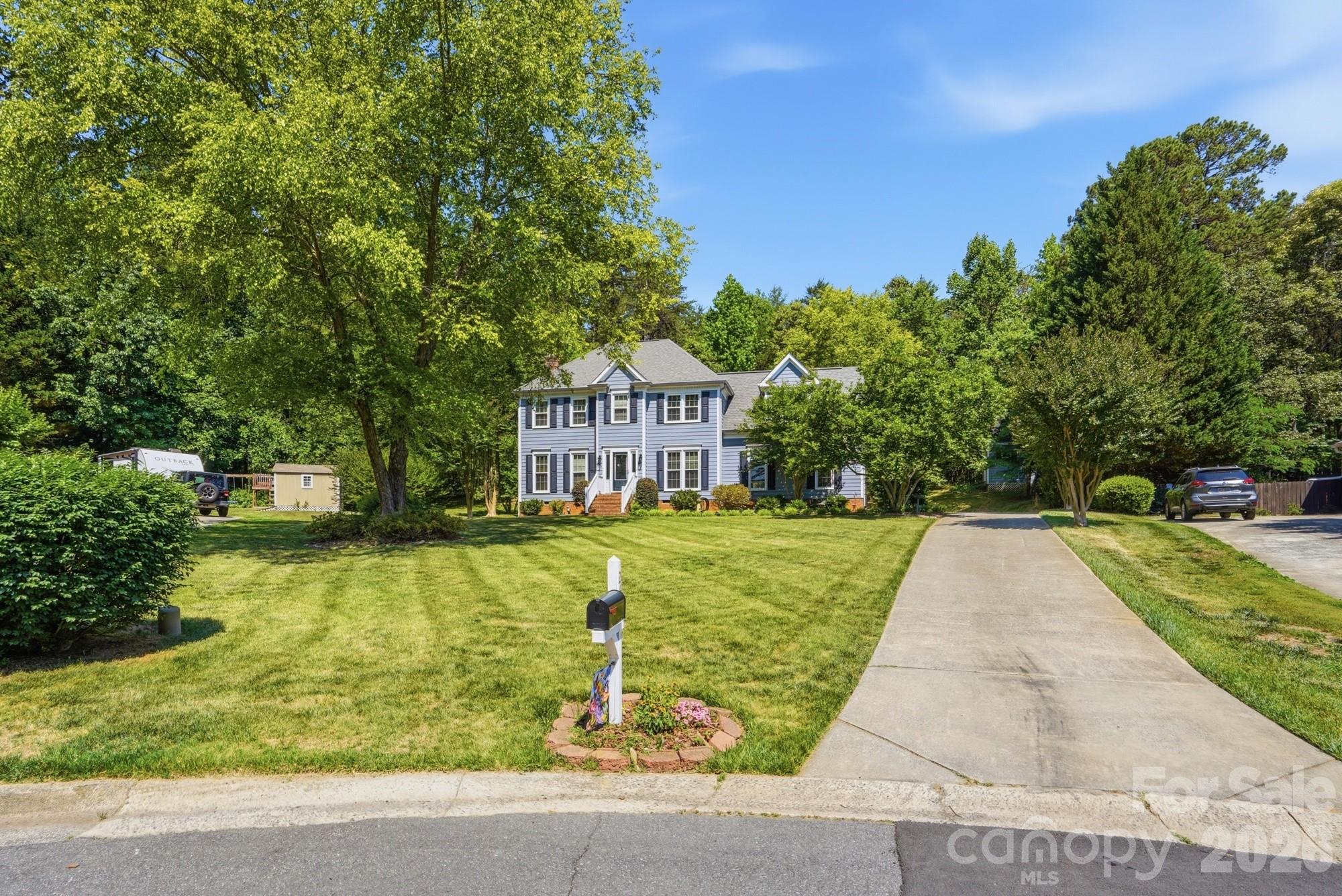 269 Charter Oak Court — Mooresville