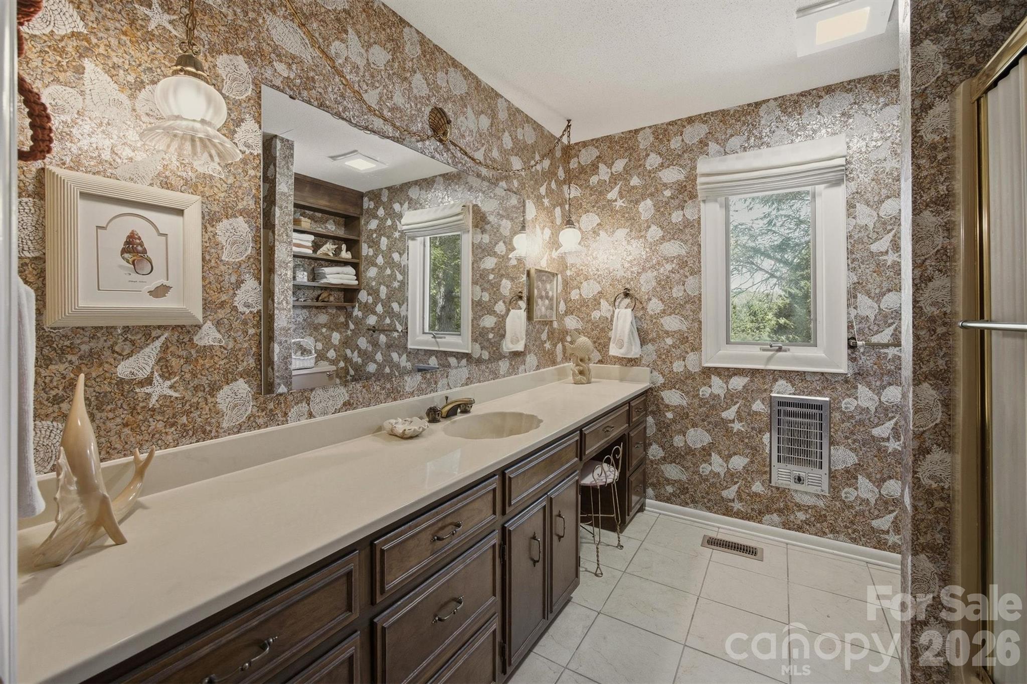 2718 Arden Drive — Lenoir