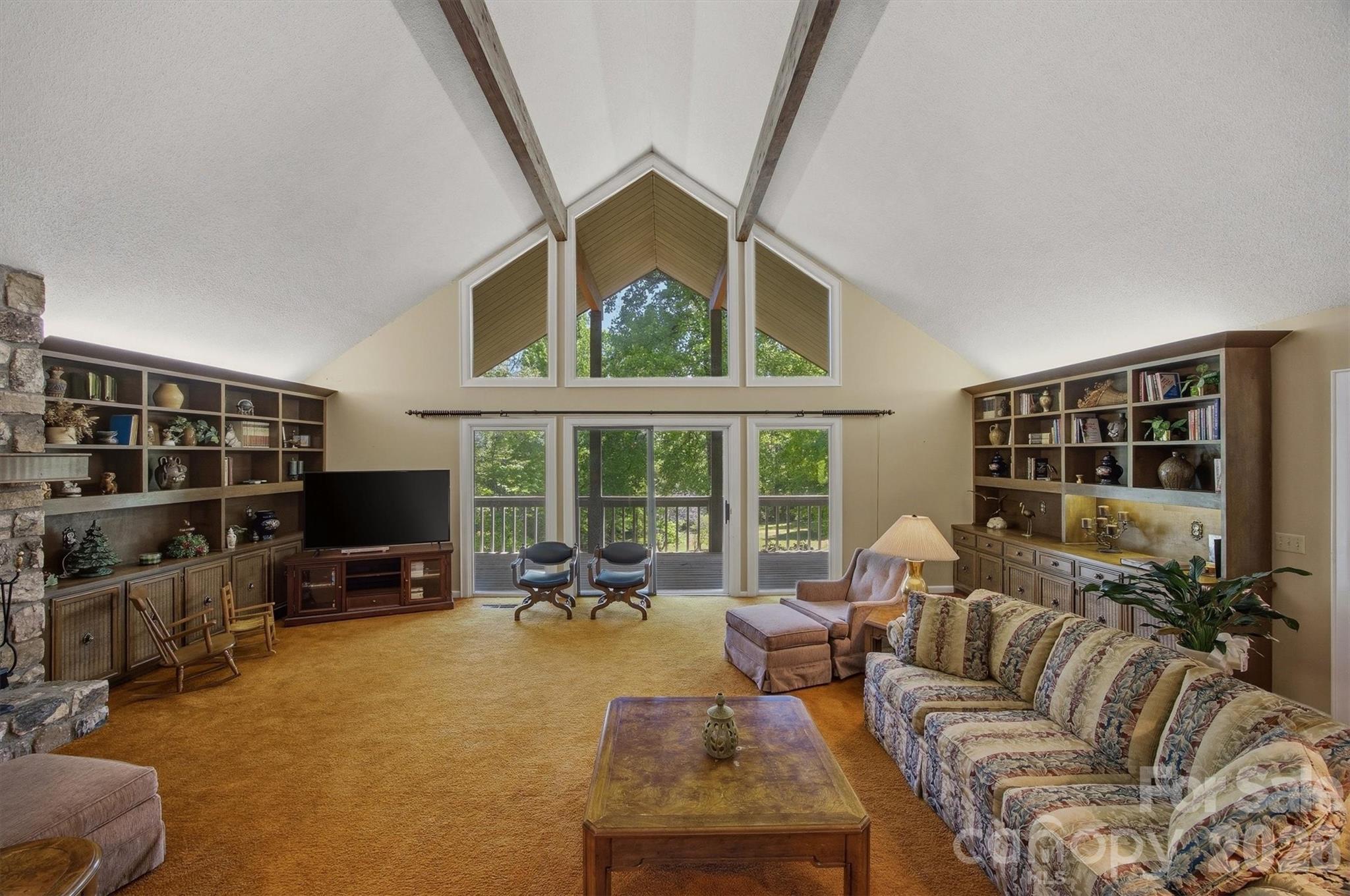 2718 Arden Drive — Lenoir