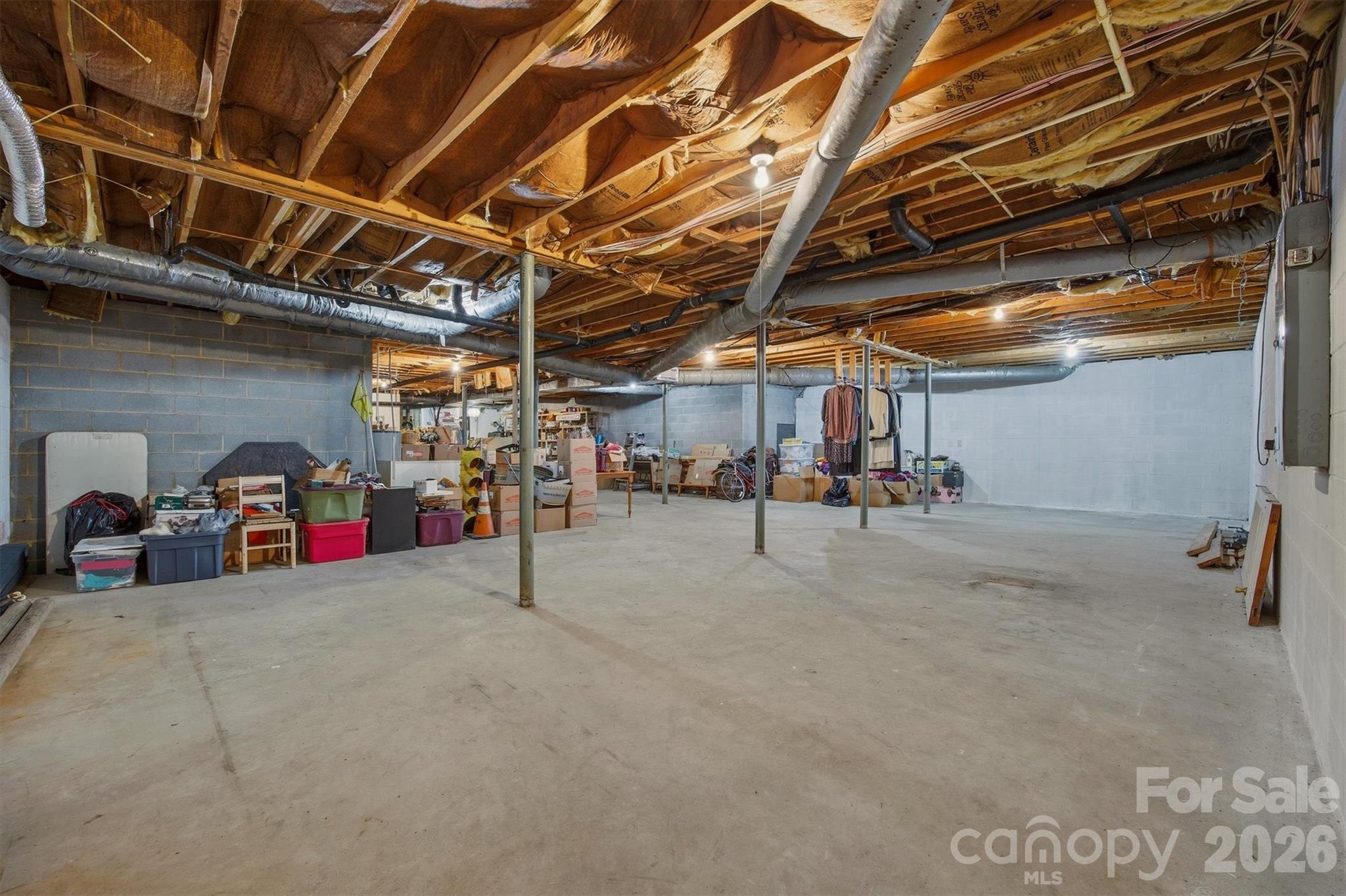 2718 Arden Drive — Lenoir
