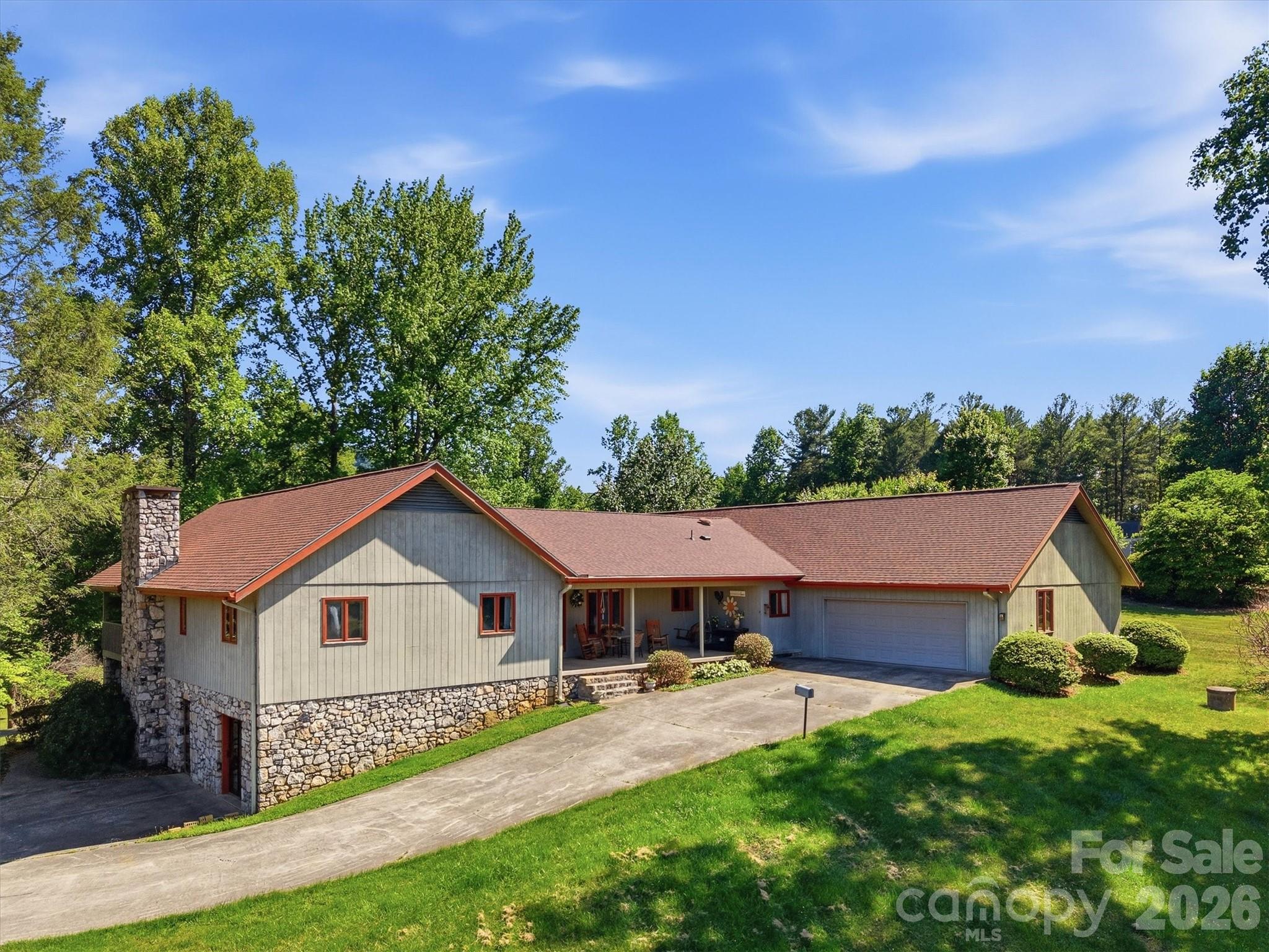 2718 Arden Drive — Lenoir