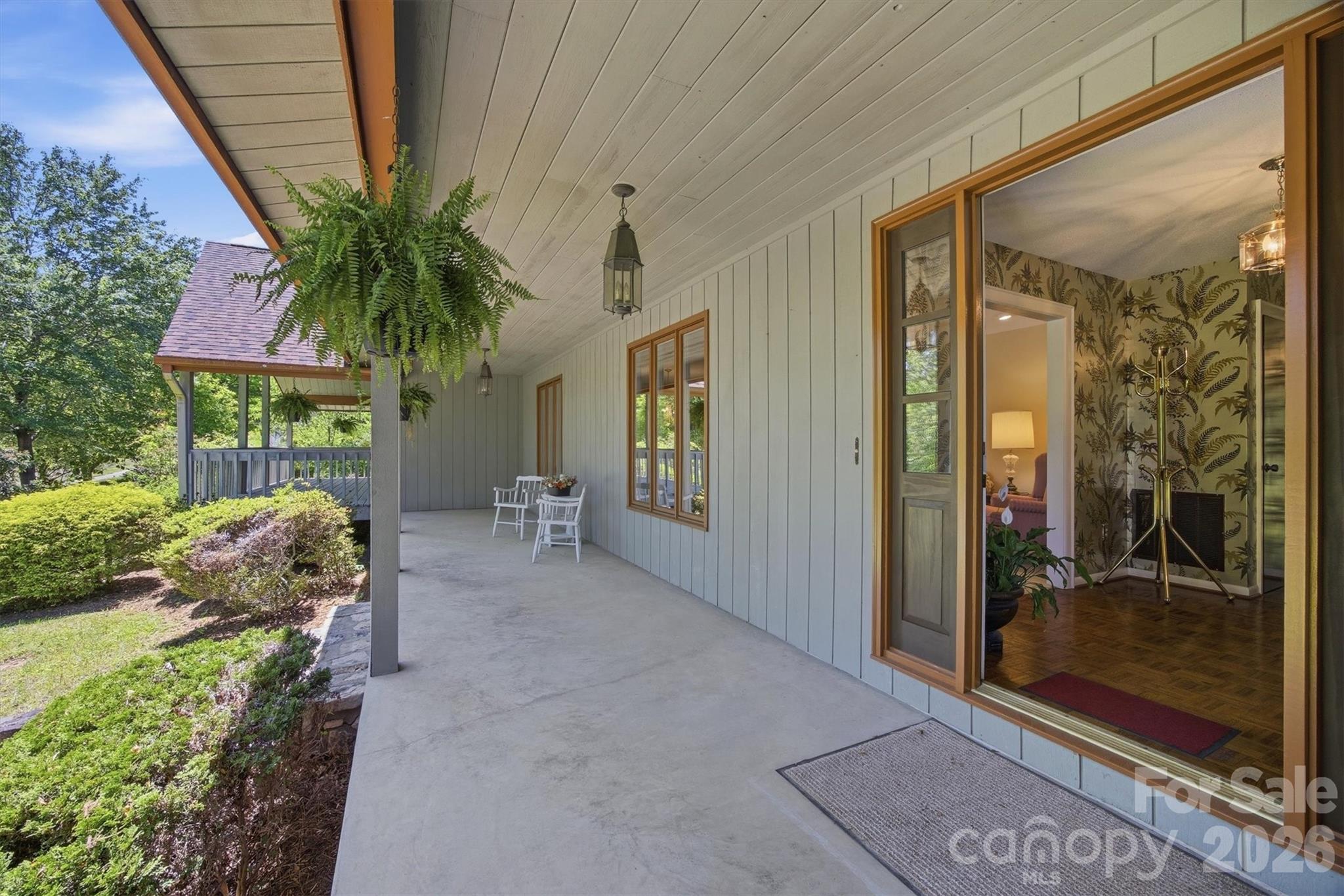 2718 Arden Drive — Lenoir