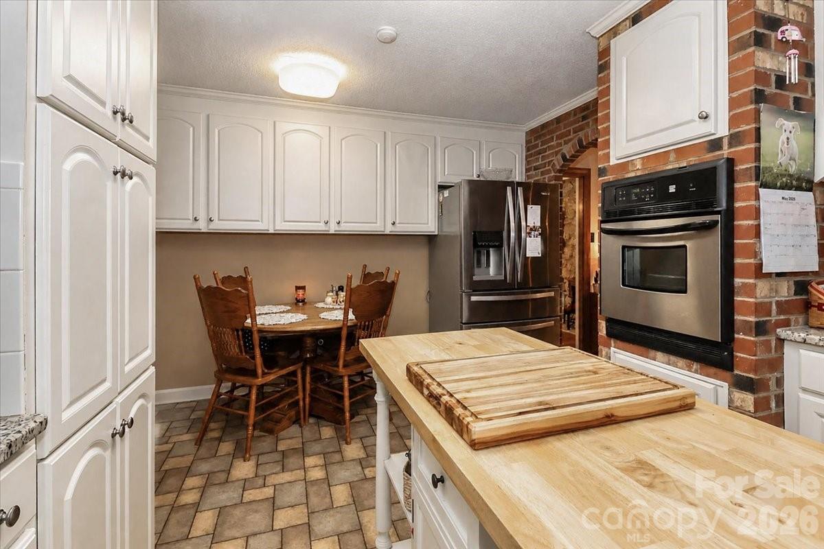 111 Wildflower Lane — Statesville