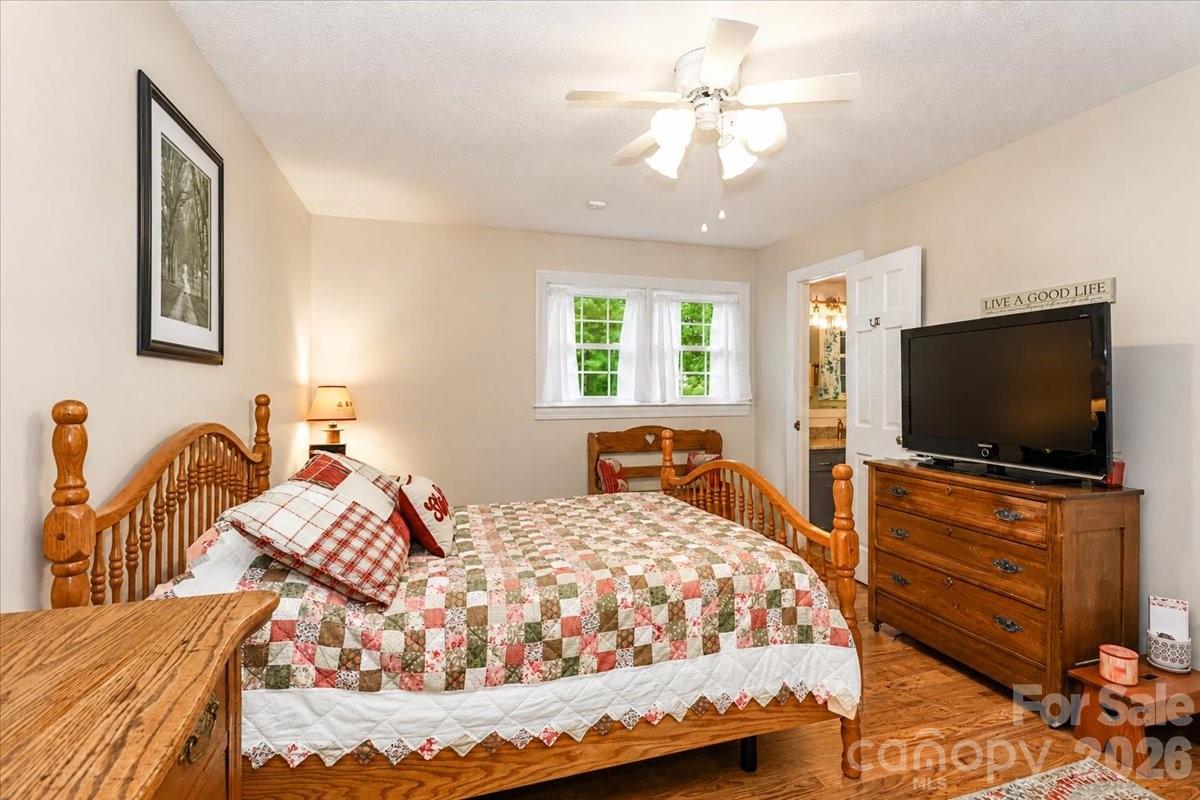 111 Wildflower Lane — Statesville