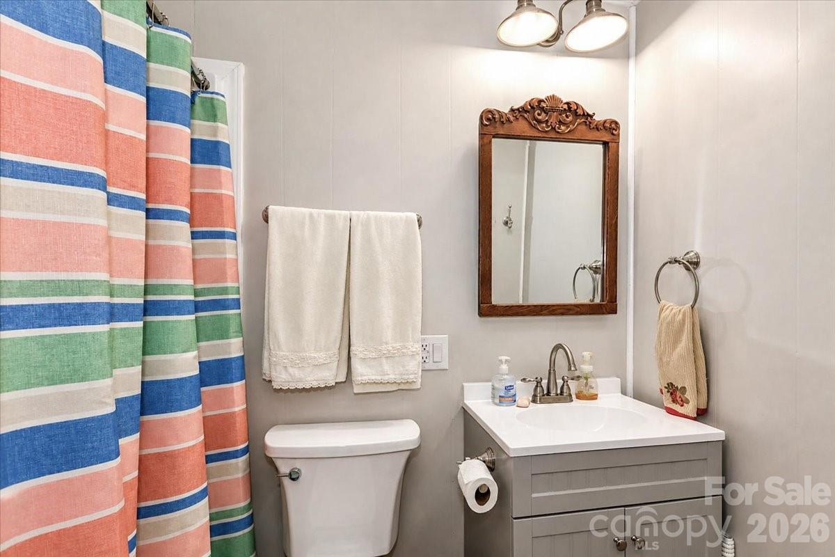 111 Wildflower Lane — Statesville