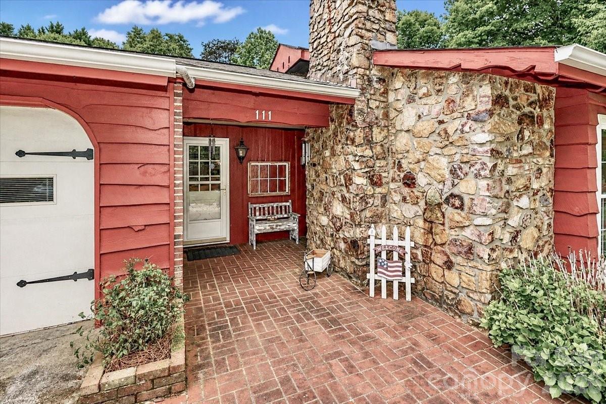 111 Wildflower Lane — Statesville