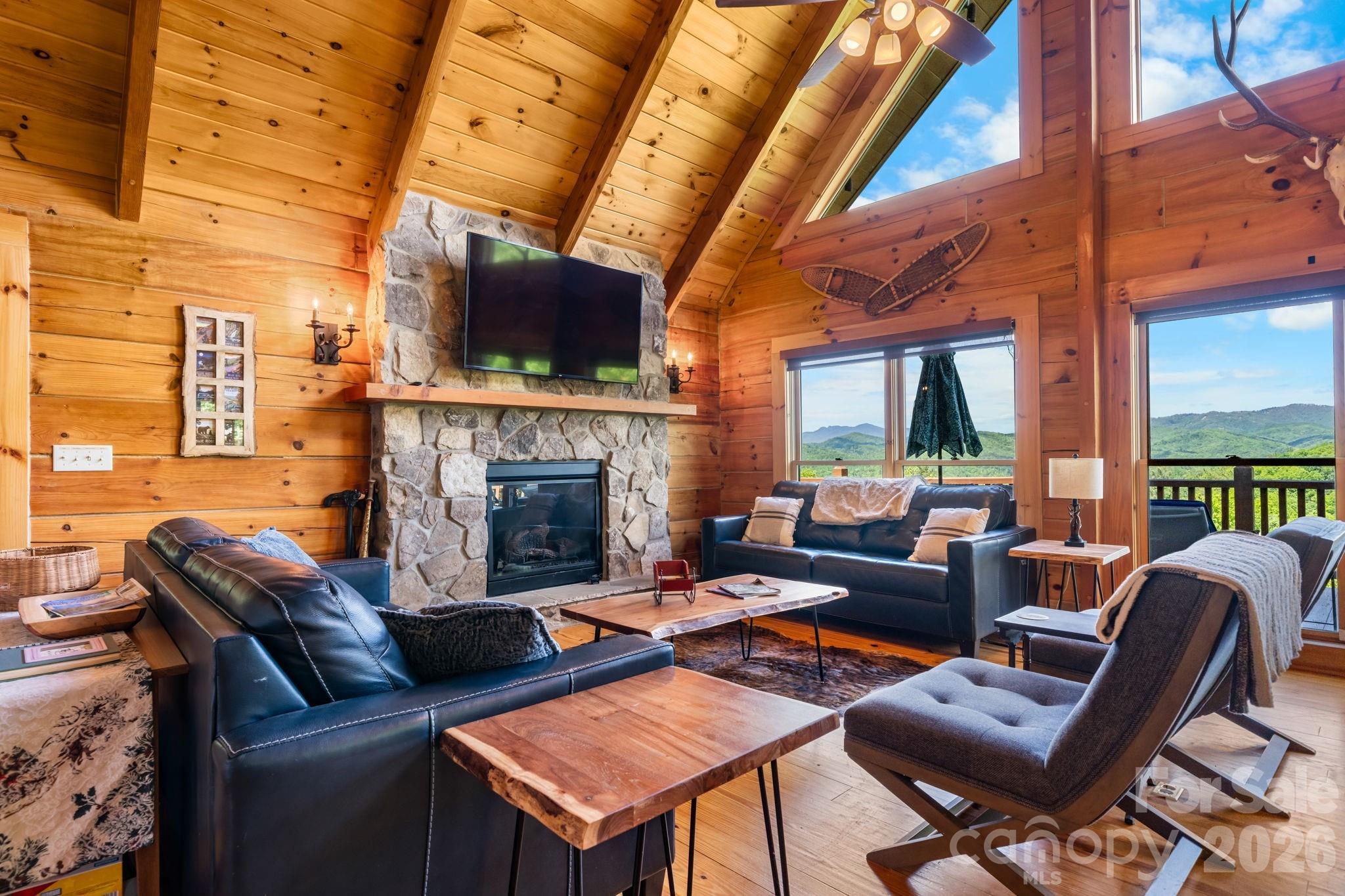6749 Fire Crest Lane — Lenoir