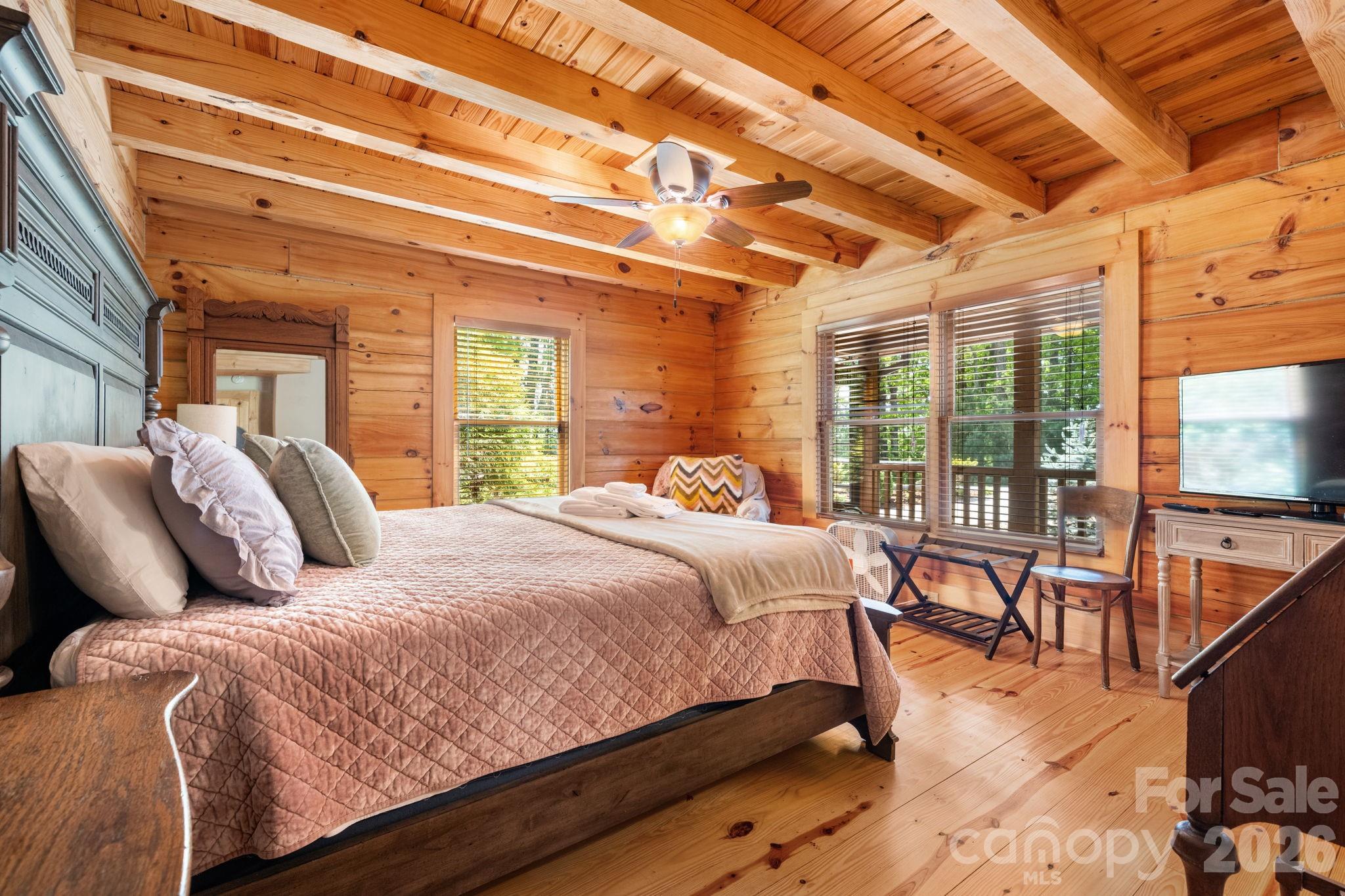 6749 Fire Crest Lane — Lenoir