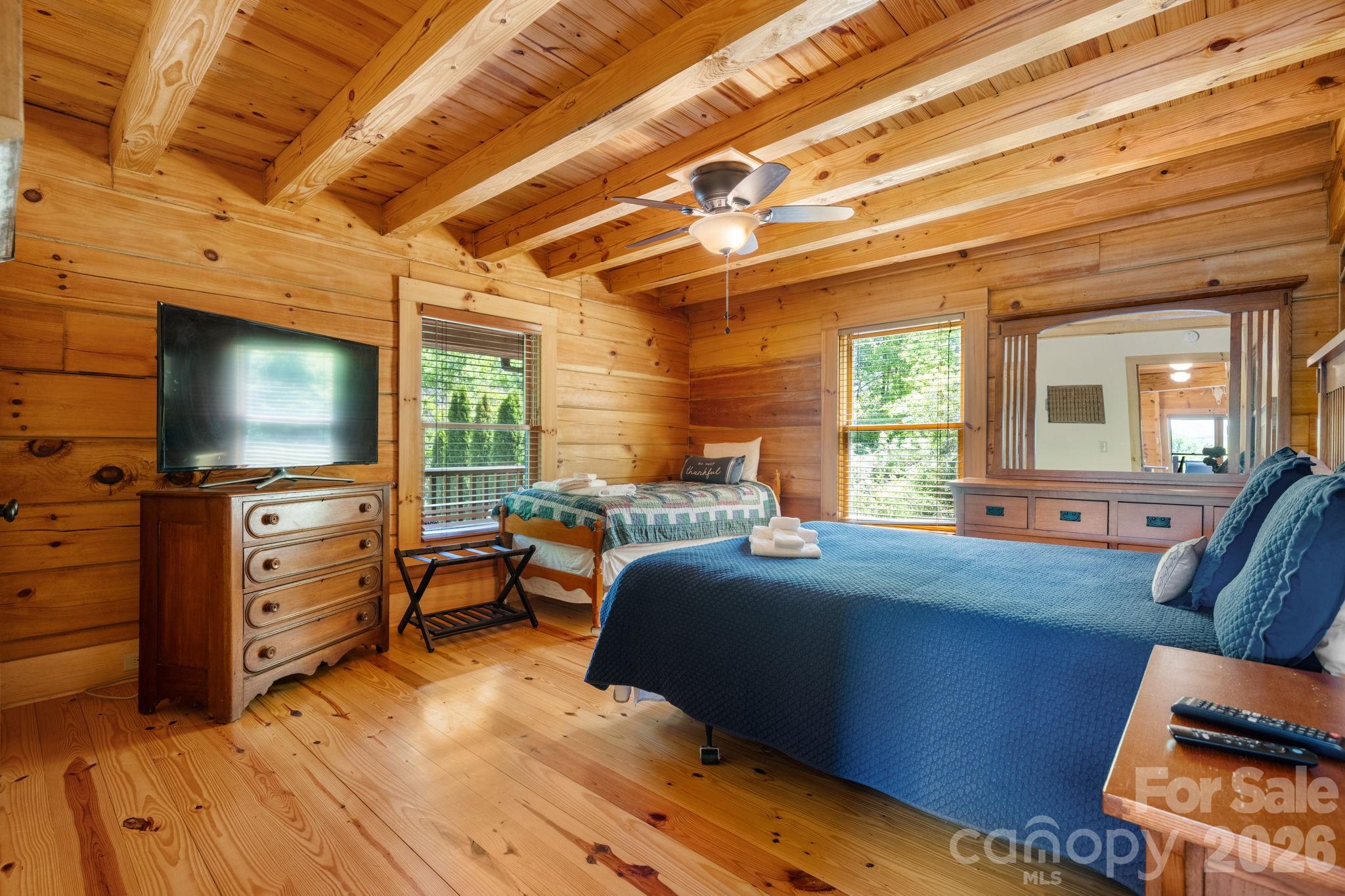6749 Fire Crest Lane — Lenoir