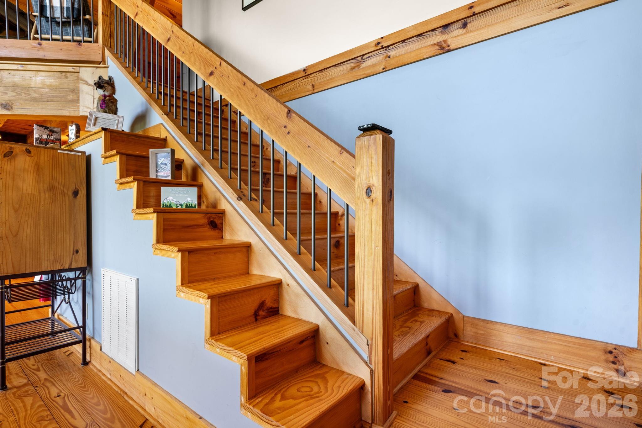 6749 Fire Crest Lane — Lenoir
