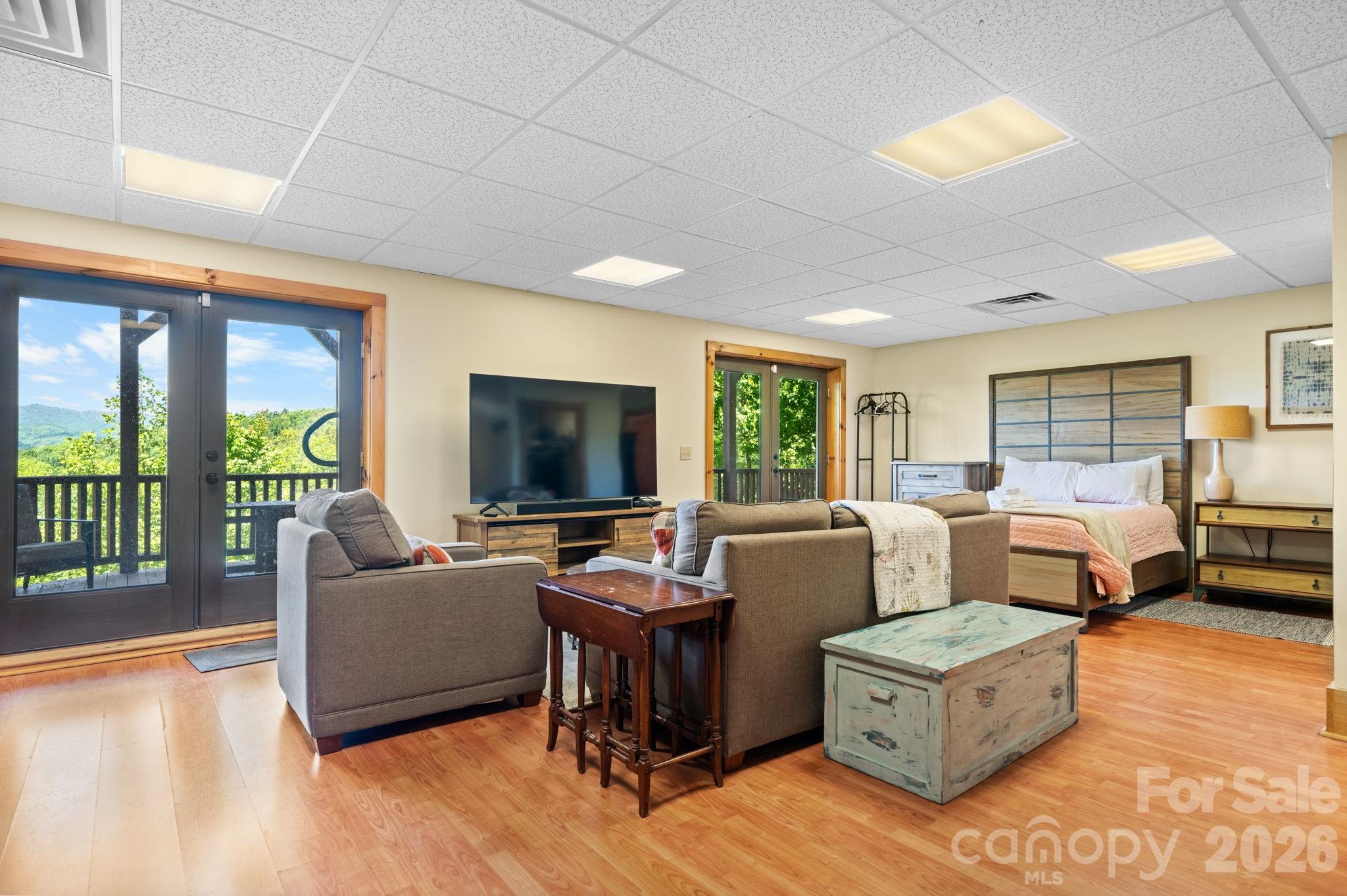6749 Fire Crest Lane — Lenoir