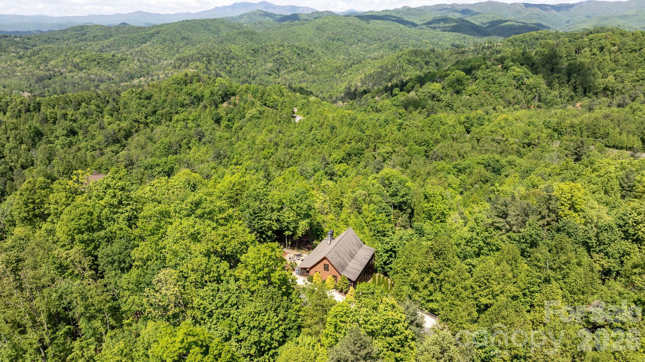 6749 Fire Crest Lane — Lenoir