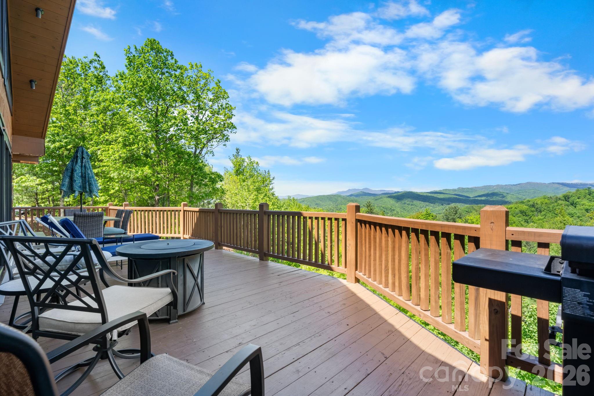 6749 Fire Crest Lane — Lenoir