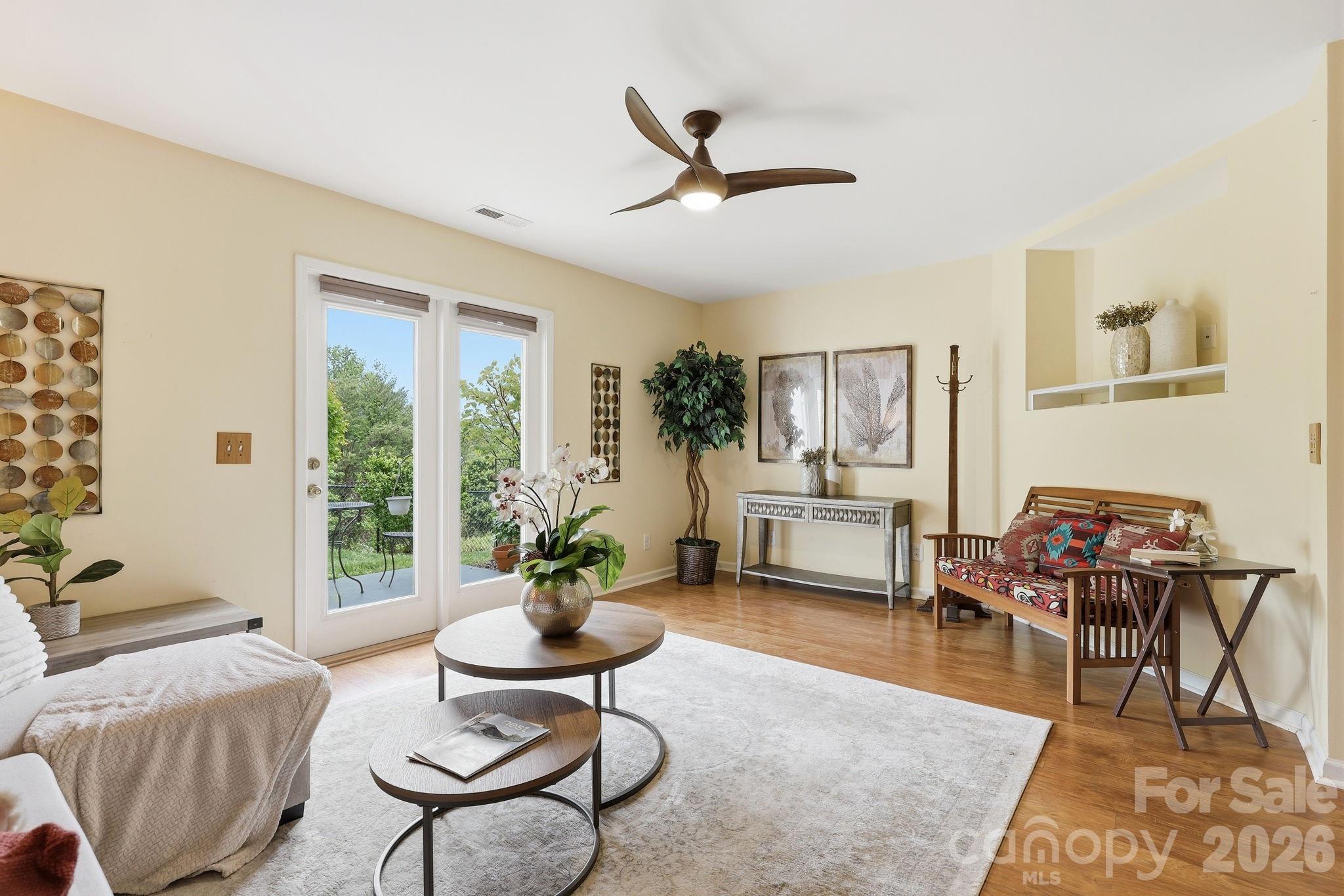 11 Athena Avenue — Weaverville