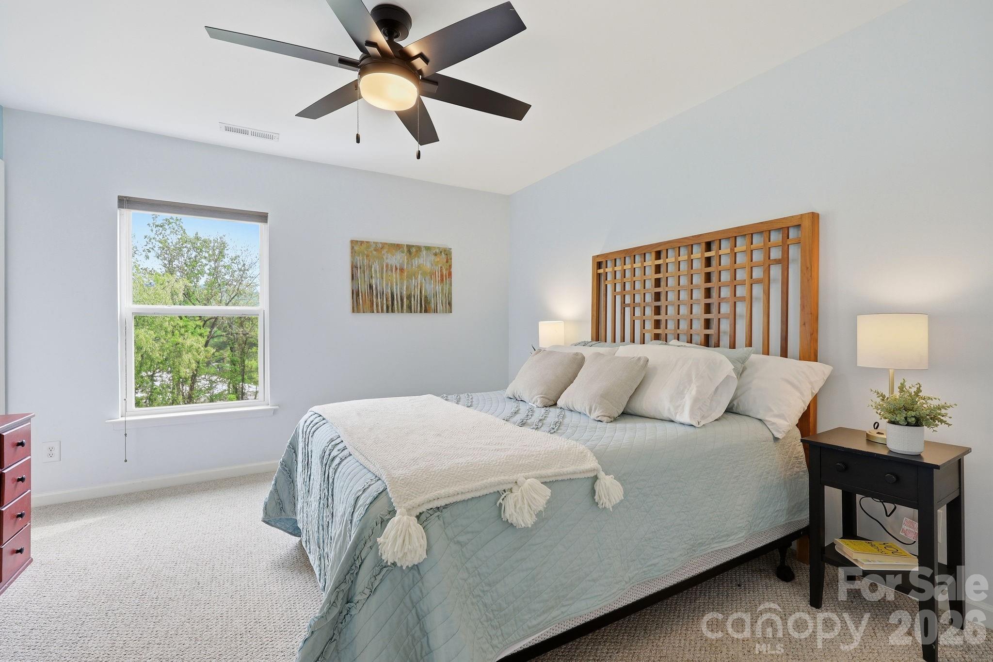 11 Athena Avenue — Weaverville