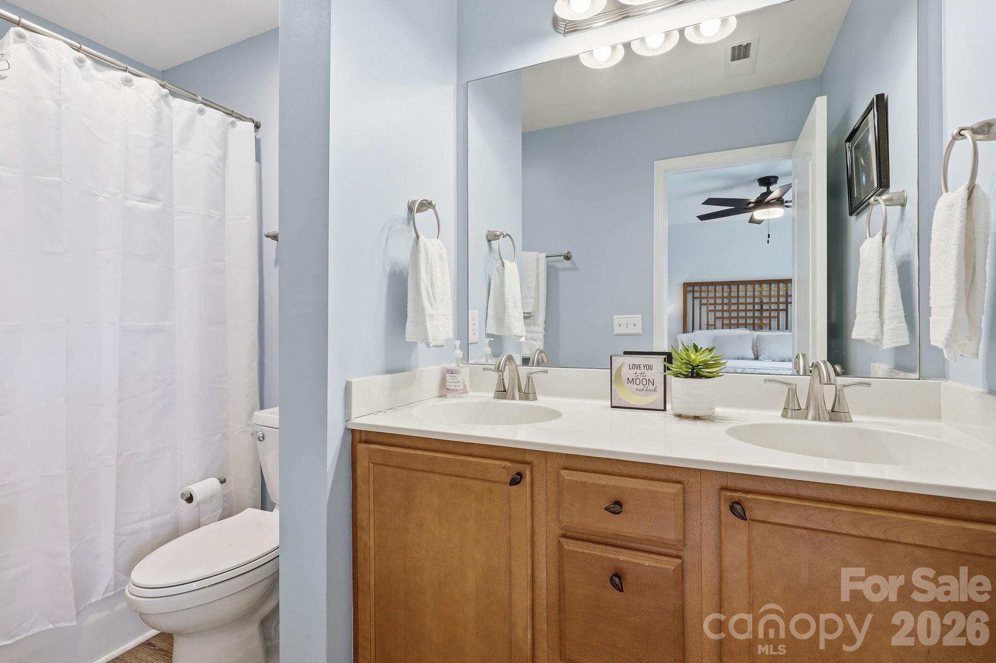 11 Athena Avenue — Weaverville