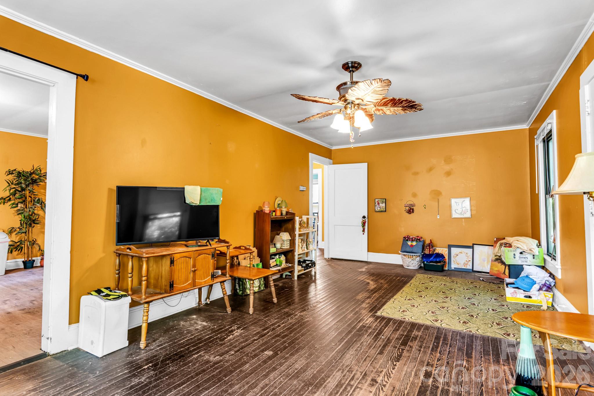 3240 W Innes Street — Salisbury