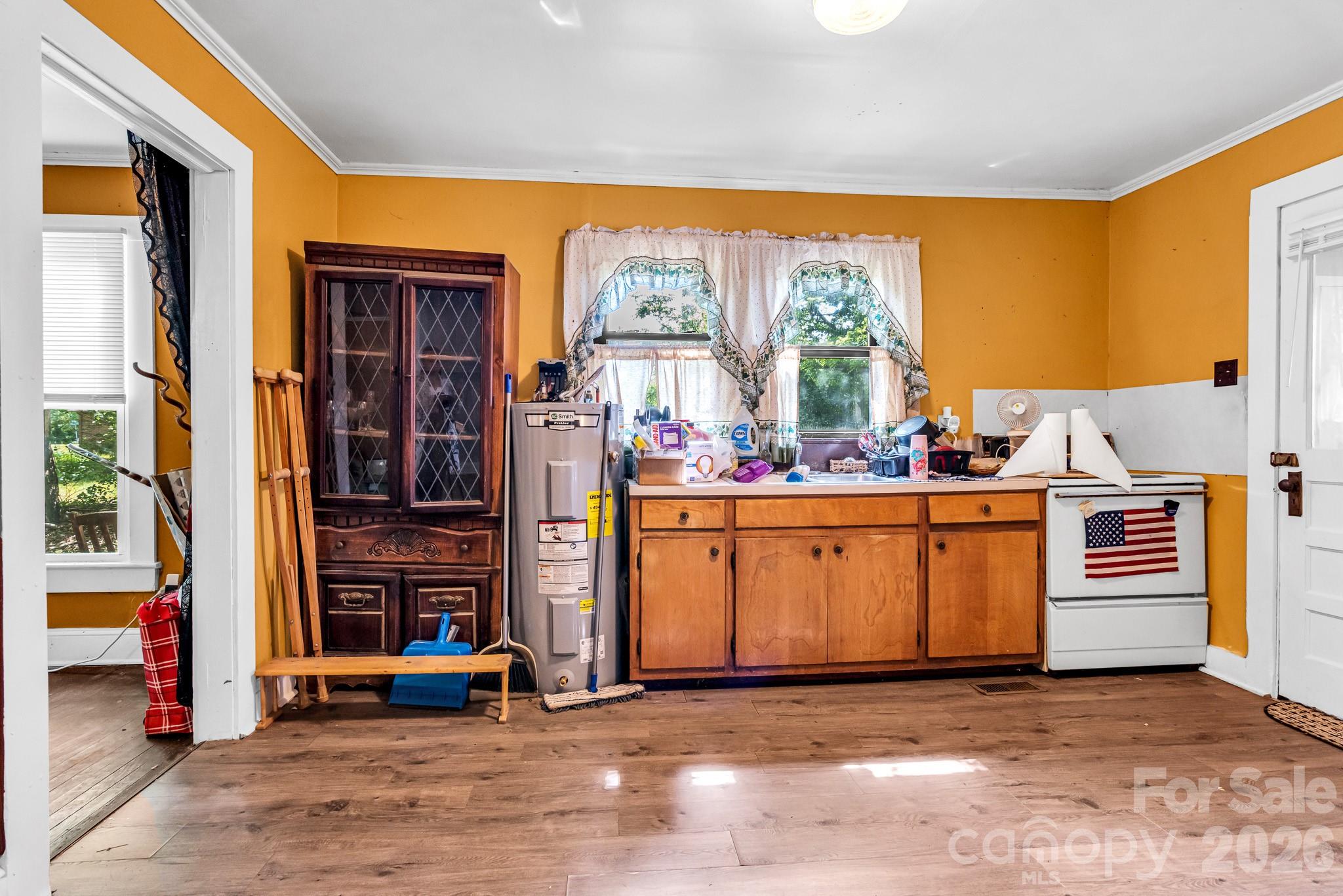 3240 W Innes Street — Salisbury