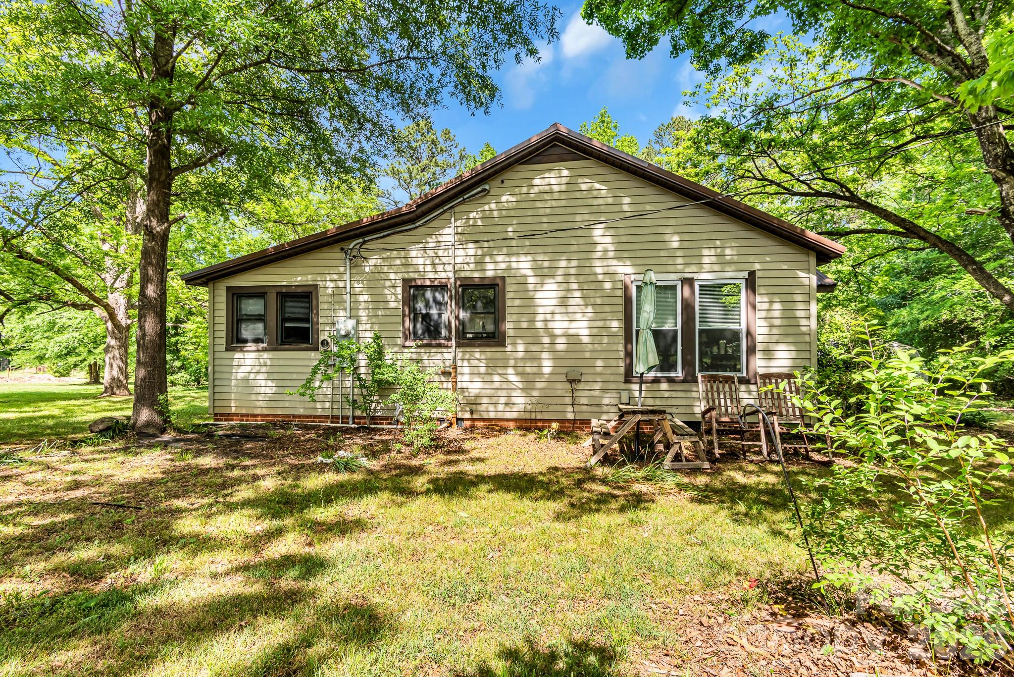 3240 W Innes Street — Salisbury