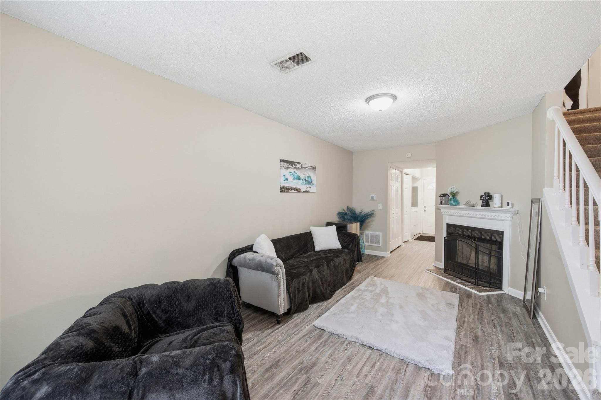 1158 Cloister Place — Columbia