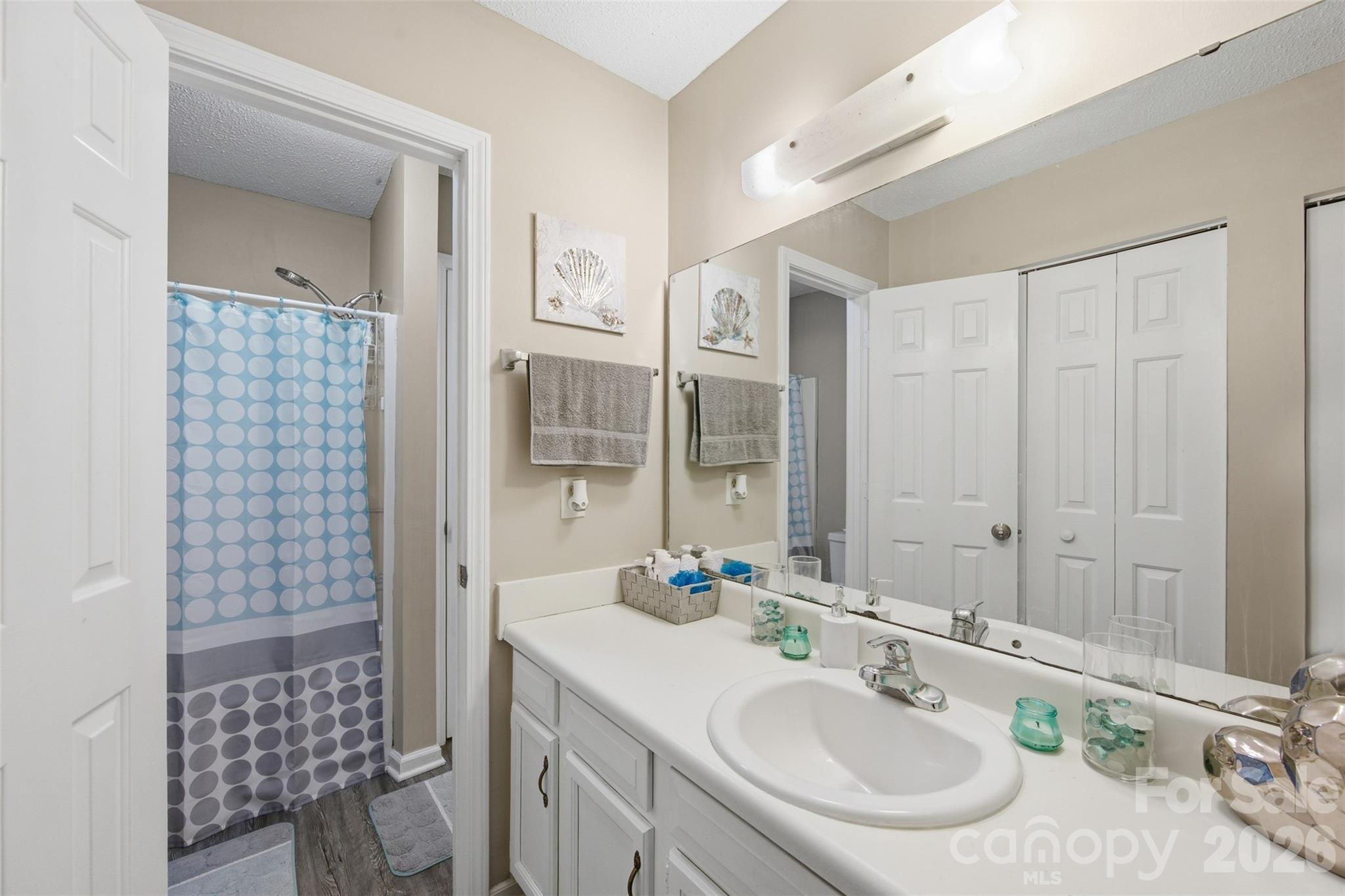 1158 Cloister Place — Columbia