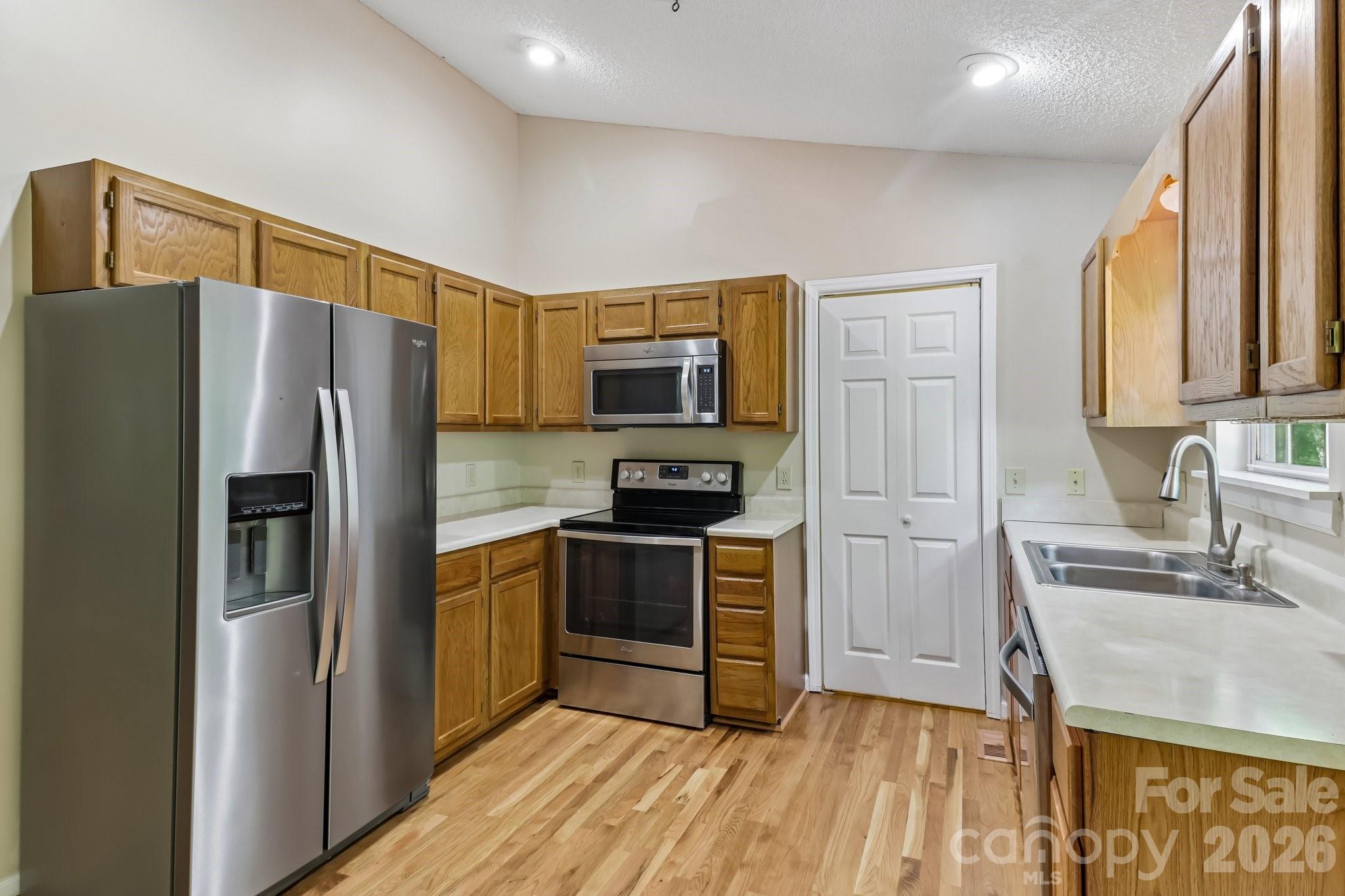 144 Mills Forest Lane — Mooresville