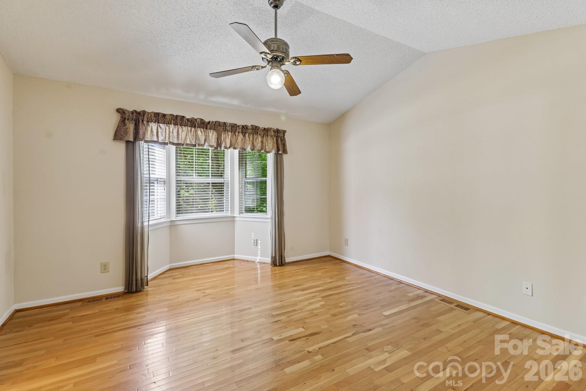 144 Mills Forest Lane — Mooresville