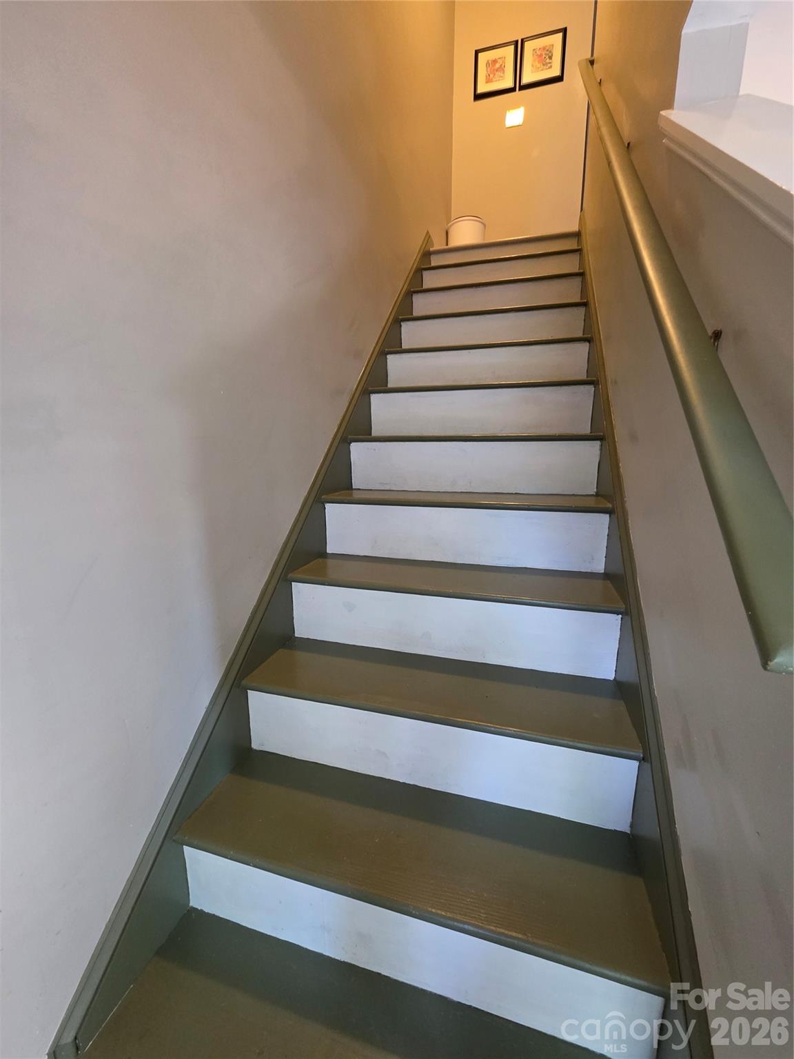 2240 15th Avenue NE #104 — Hickory
