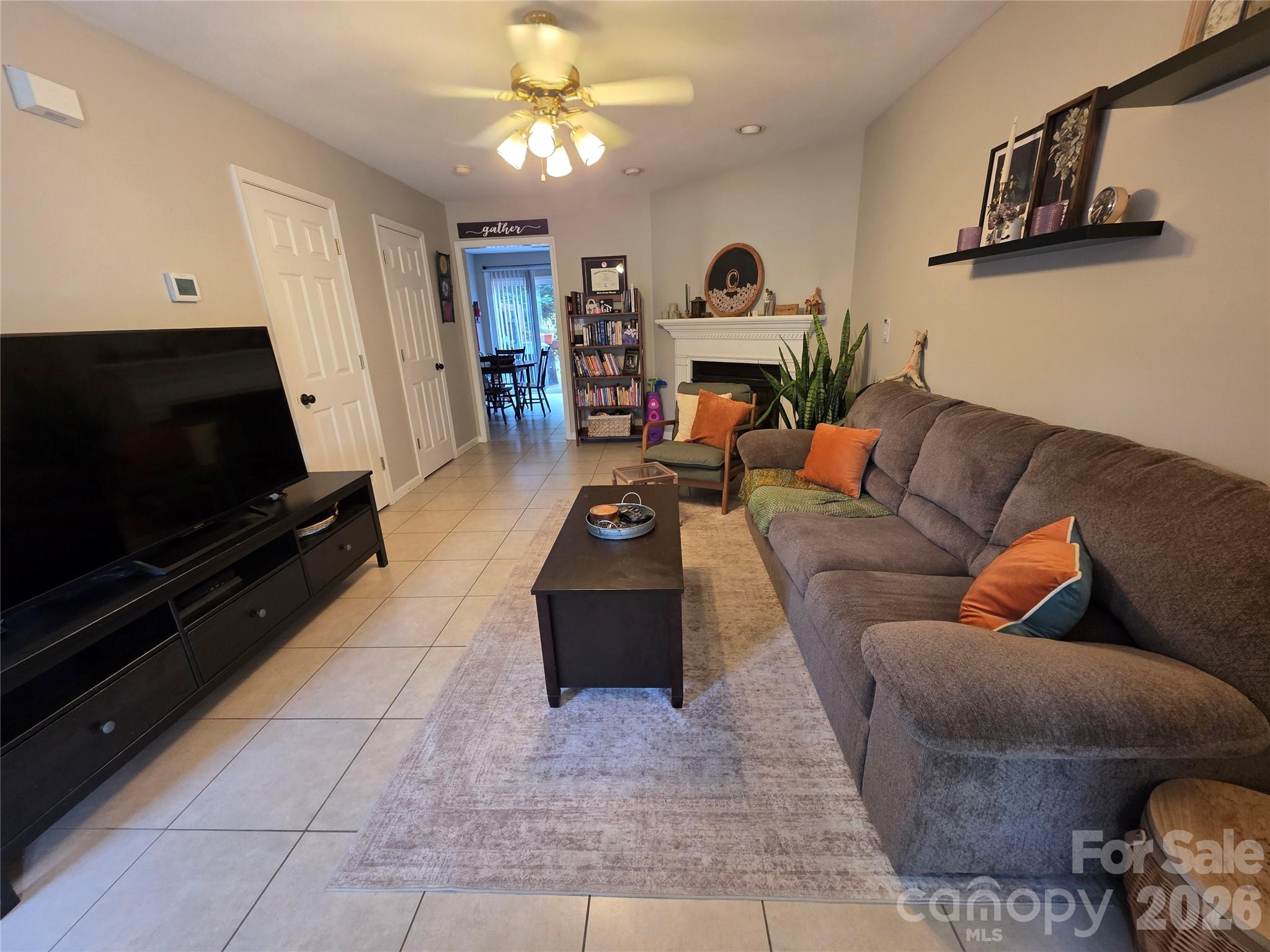 2240 15th Avenue NE #104 — Hickory