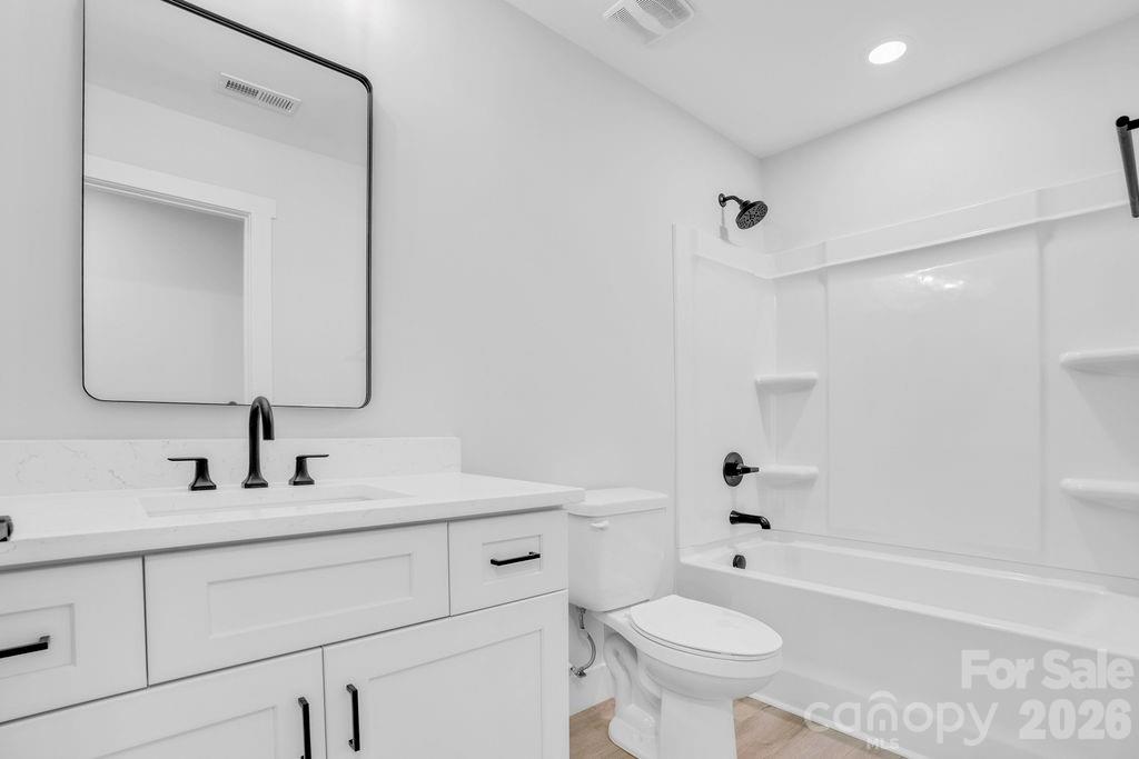 2424 Puetts Chapel Road — Bessemer City