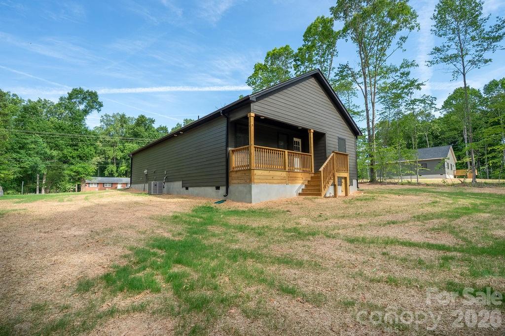 2424 Puetts Chapel Road — Bessemer City